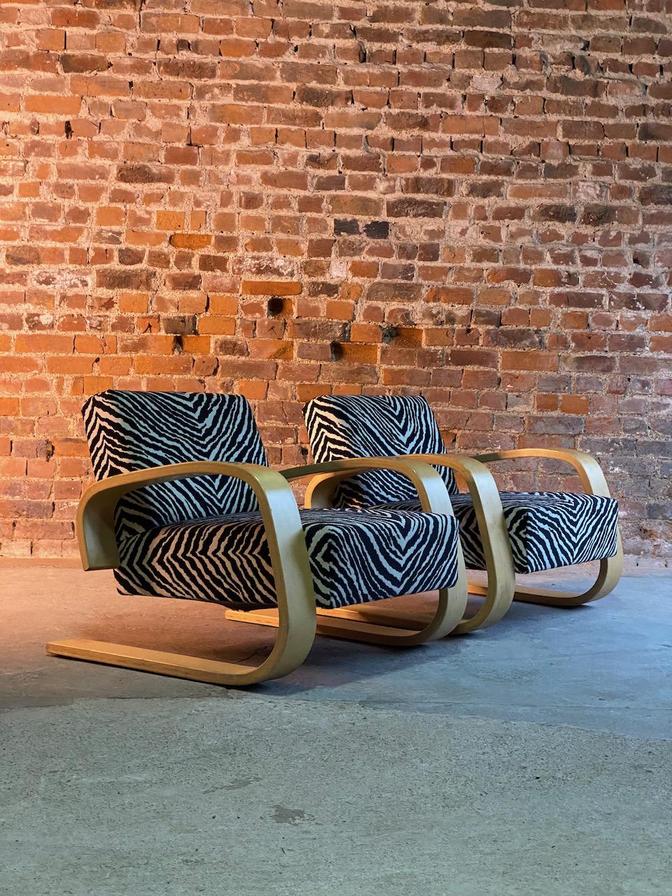 Mid-Century Modern Alvar Aalto Zebra Tank Chairs Model 400 Pair by Artek, Finland, circa 1970