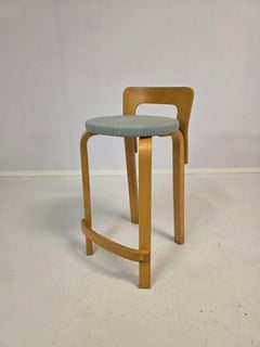 Silla de Alvar Aalto Modelo k65 Con Tela de Johanna Gullichsen