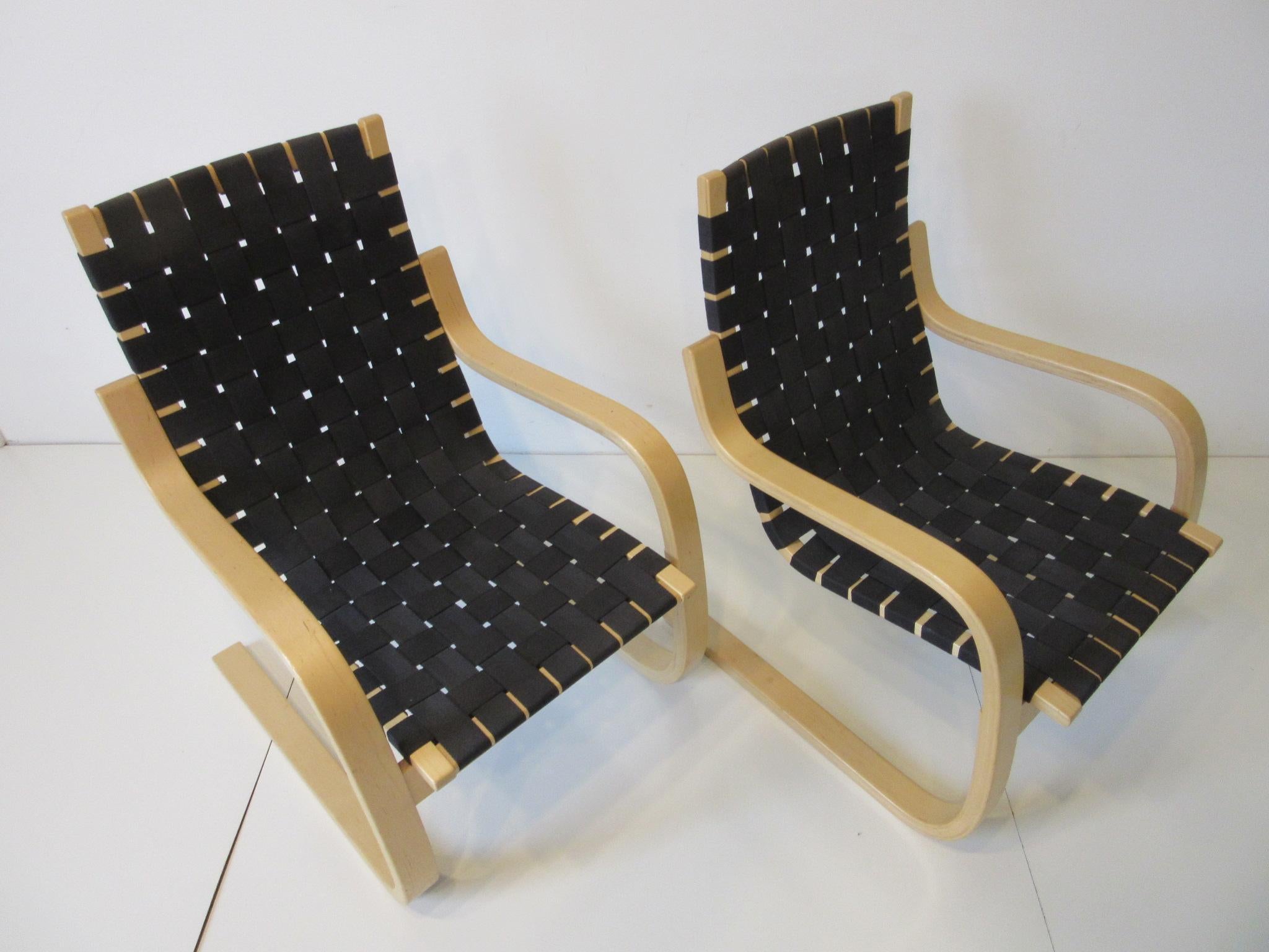 Alvar Alto 406 Woven Lounge Chairs for Artek-ICF Finland  3