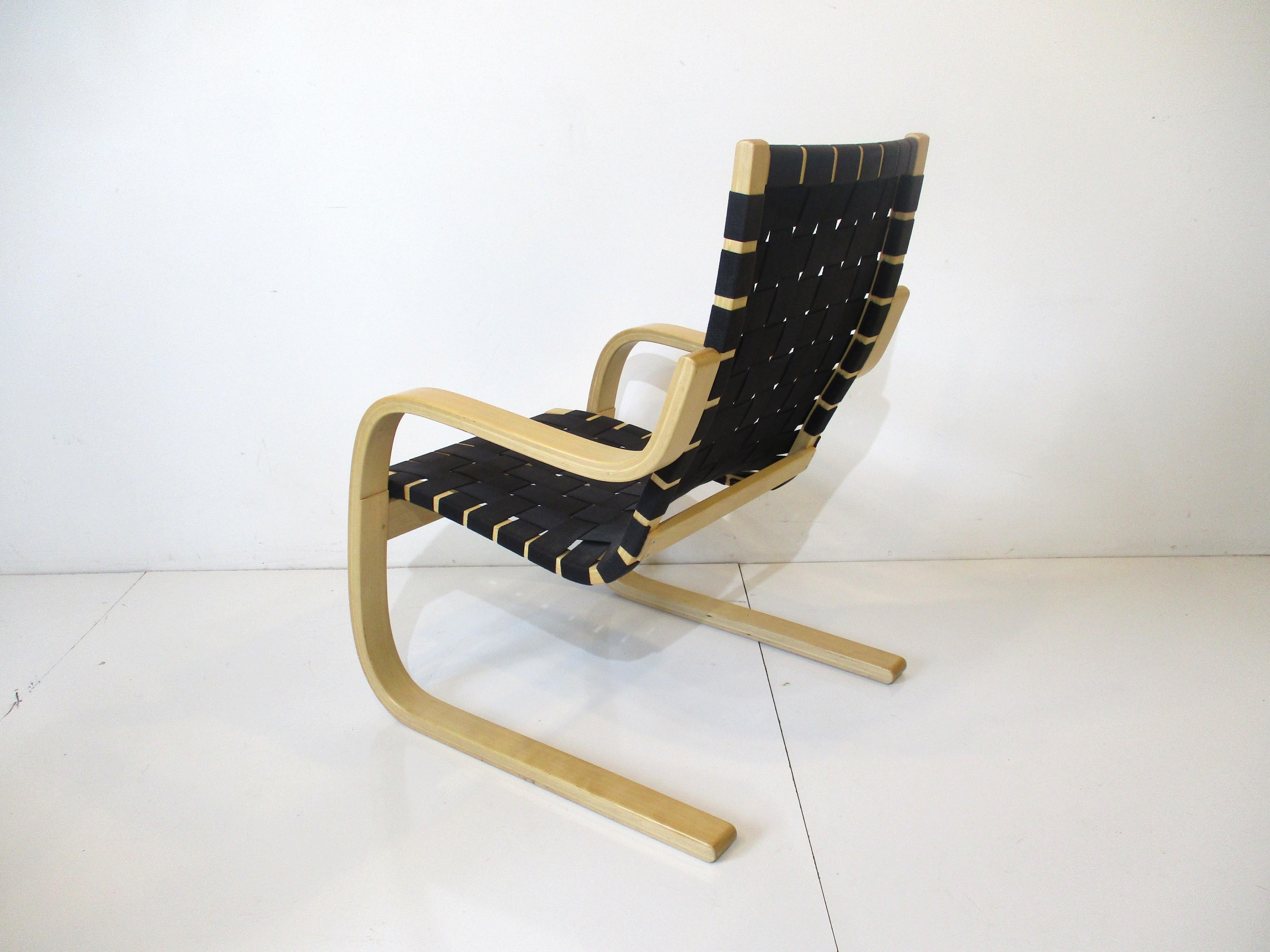 Alvar Alto 406 Woven Lounge Chairs for Artek-ICF Finland  In Good Condition In Cincinnati, OH