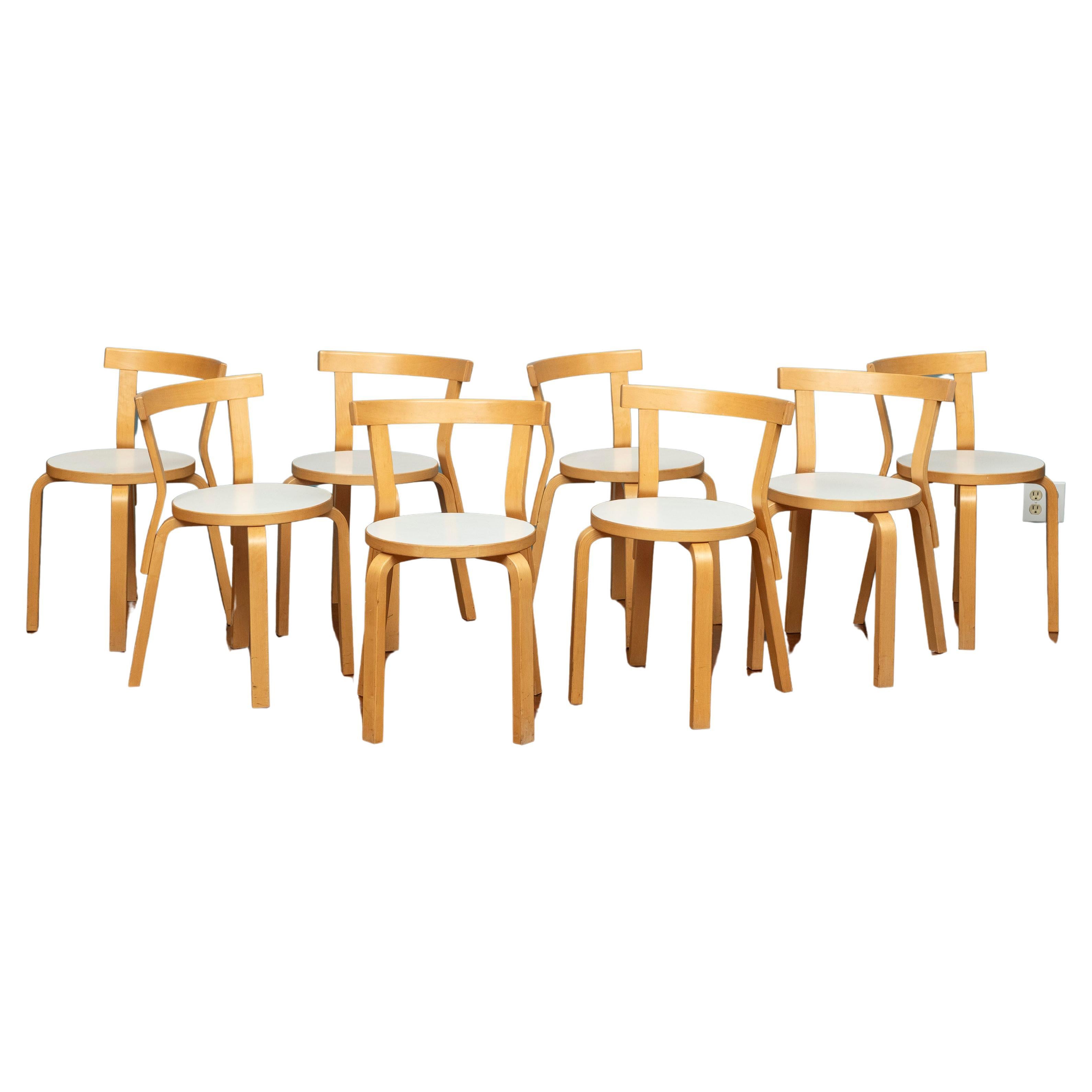 Alvar Aalto, Modell 68, Esszimmerstühle