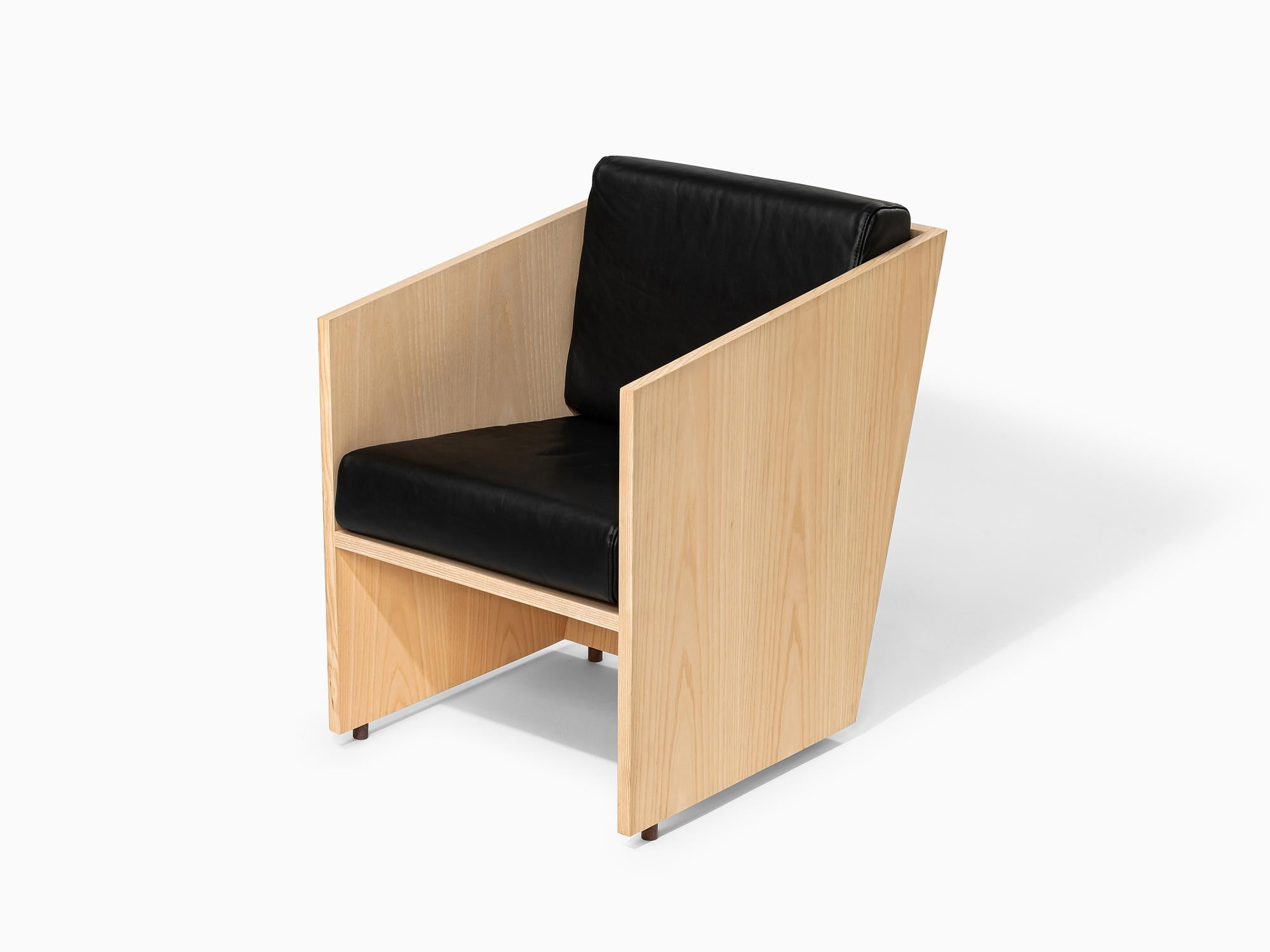 Álvaro Siza Vieira - Armchair in Walnut Wood and Brown Leather - one of a kind For Sale 5