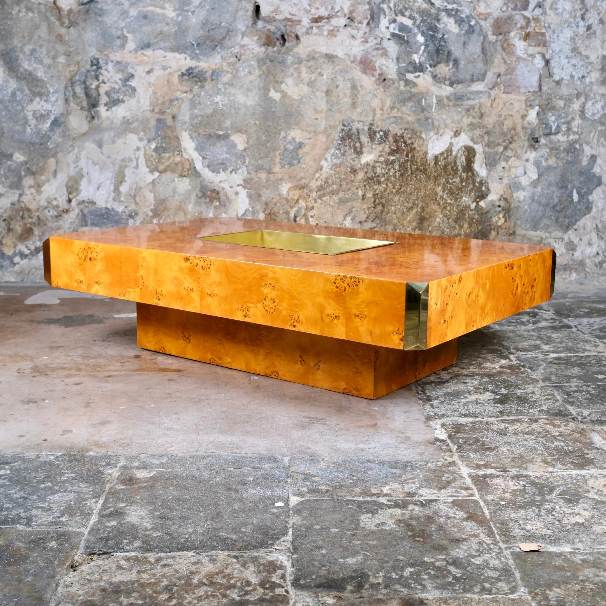 Mid-Century moderno Tavolino Alveo in radica e ottone di Willy Rizzo per Mario Sabot, 1972 in vendita