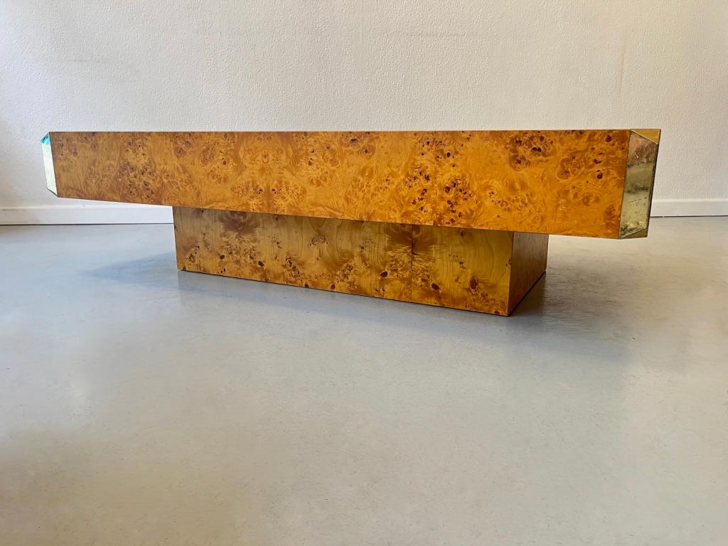 Italian Alveo Burl Wood & Brass Coffee Table by Willy Rizzo for Mario Sabot, Italy 1970s For Sale