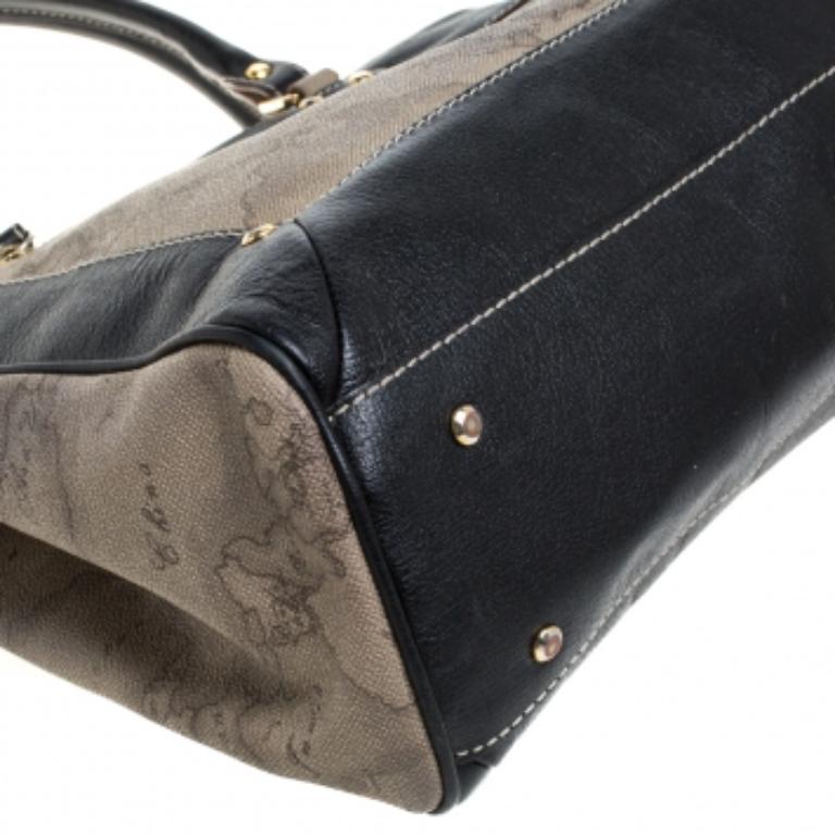 Alviero Martini 1A Classe Black/Beige Geo Print Coated Canvas and Leather Tote For Sale 2