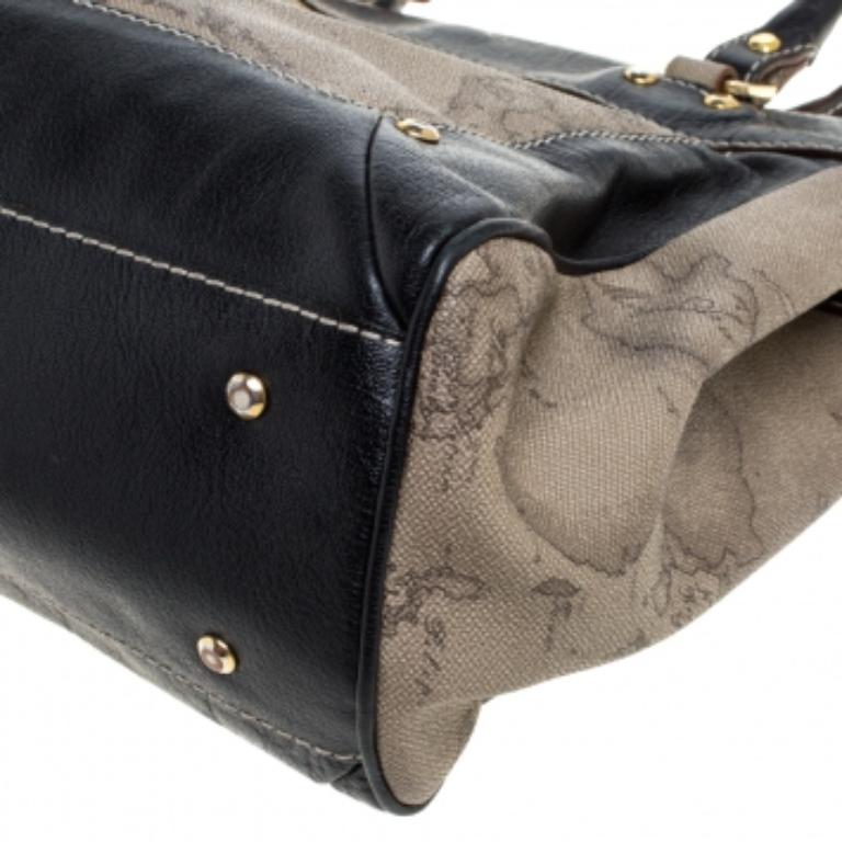 Alviero Martini 1A Classe Black/Beige Geo Print Coated Canvas and Leather Tote For Sale 3