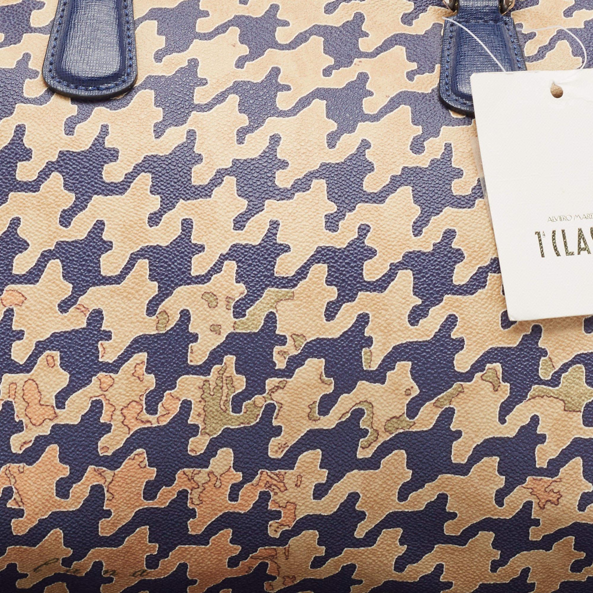 Alviero Martini 1A Classe Sacoche en toile enduite à motif bleu/beige Pour femmes en vente