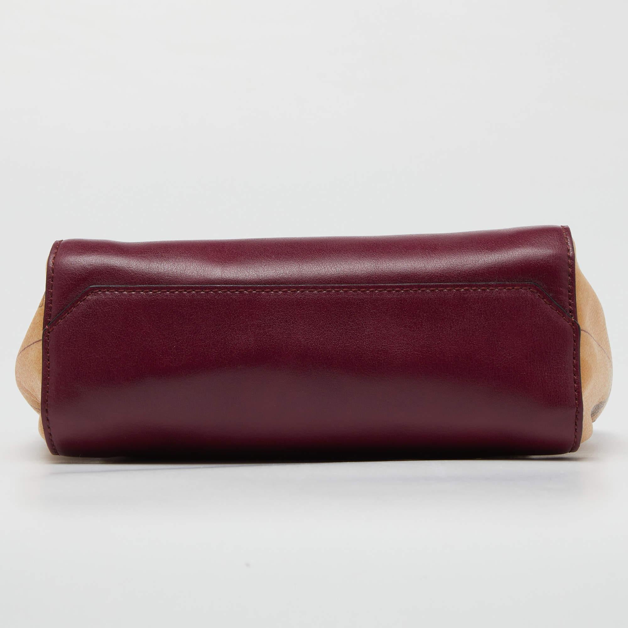 Alviero Martini 1A Classe Bourgogne Geo Print Canvas Coated Leather Crossbody Bag en vente 1