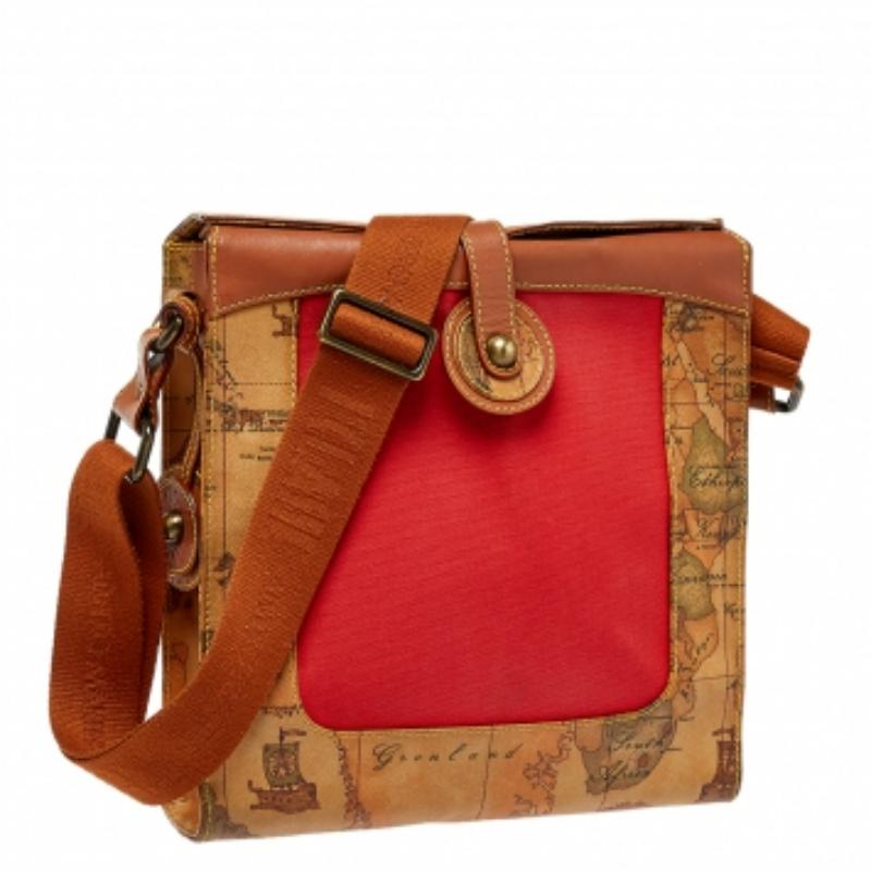 Alviero Martini 1A Classe brings to you this messenger bag for the fashionable traveler in you. The bag comes with an interesting exterior made from their signature geo print canvas and leather. The flap closure opens to a well-sized interior.