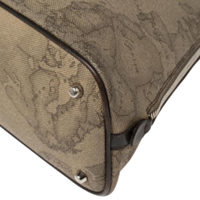 Alviero Martini 1A Classe Grey Geo Print Coated Canvas Dome Satchel For Sale 4
