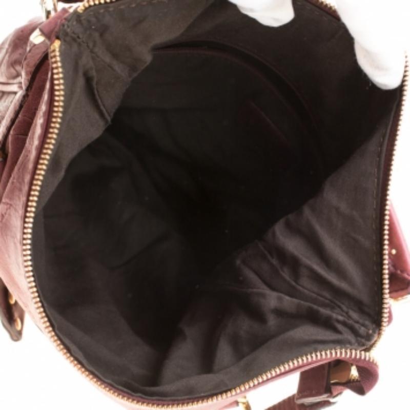 Donna Alviero Martini 1A Classe Marron Borsa a tracolla in pelle goffrata a forma di mappa in vendita