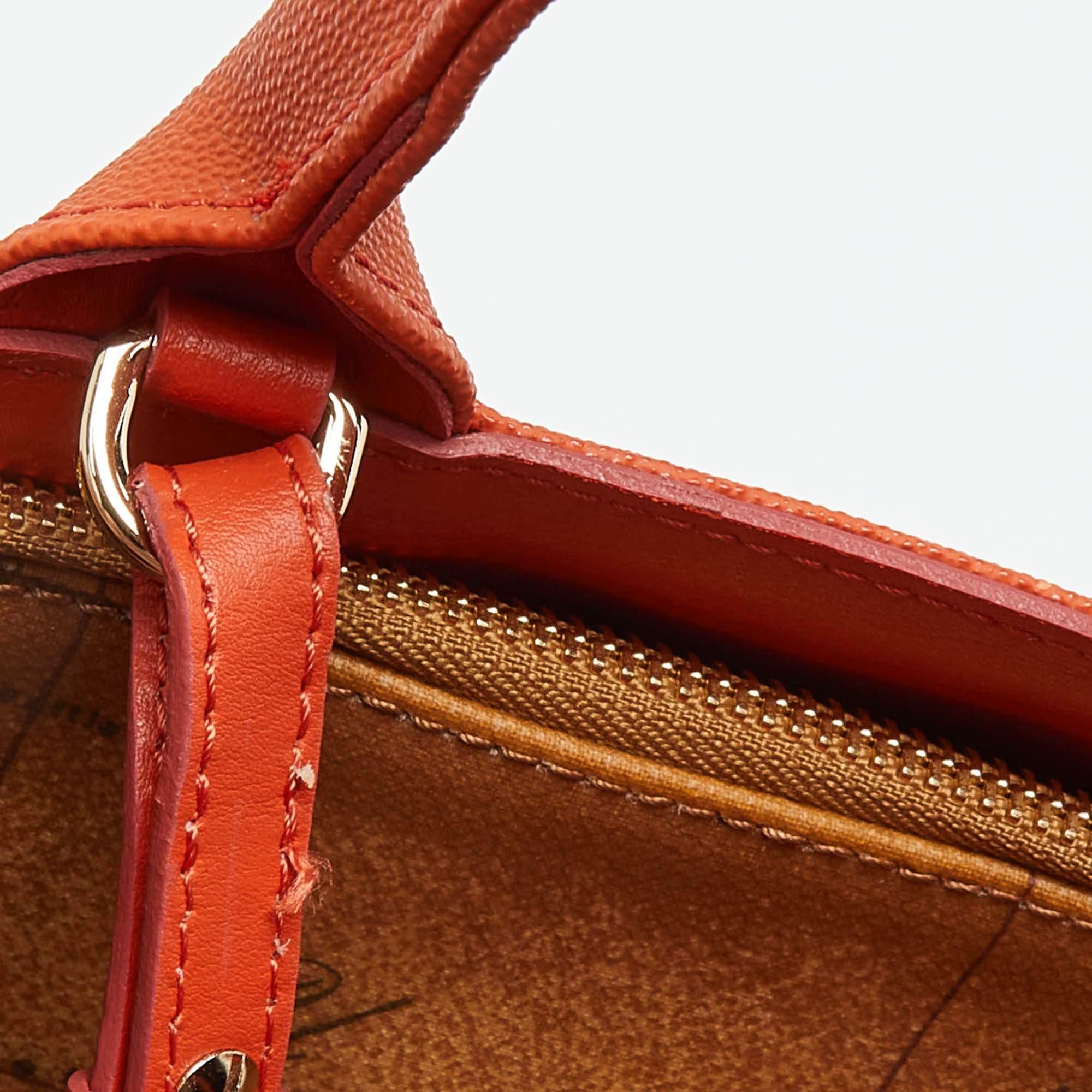 Alviero Martini 1A Classe Orange/Tan Geo Print Coated Canvas Satchel en vente 2