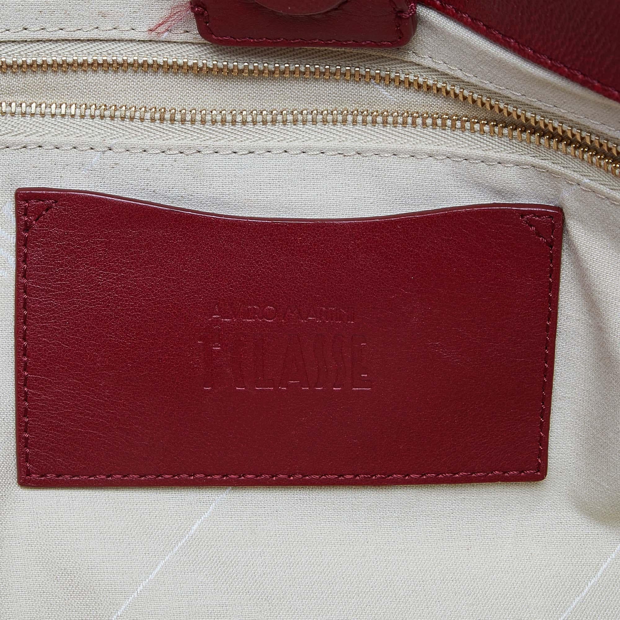 Alviero Martini 1A Classe rouge/beige Geo Print Fourre-tout en toile et cuir en vente 5