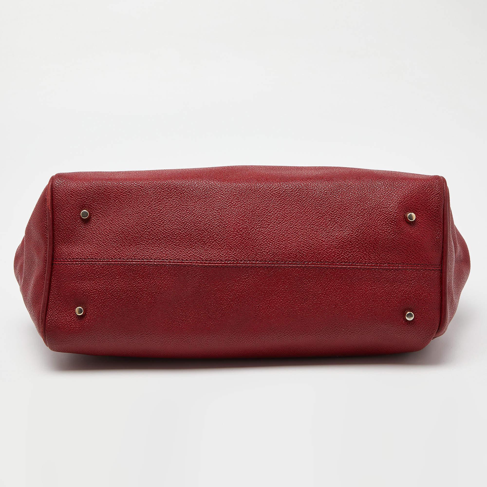 Alviero Martini 1A Classe rouge/beige Geo Print Fourre-tout en toile et cuir en vente 2