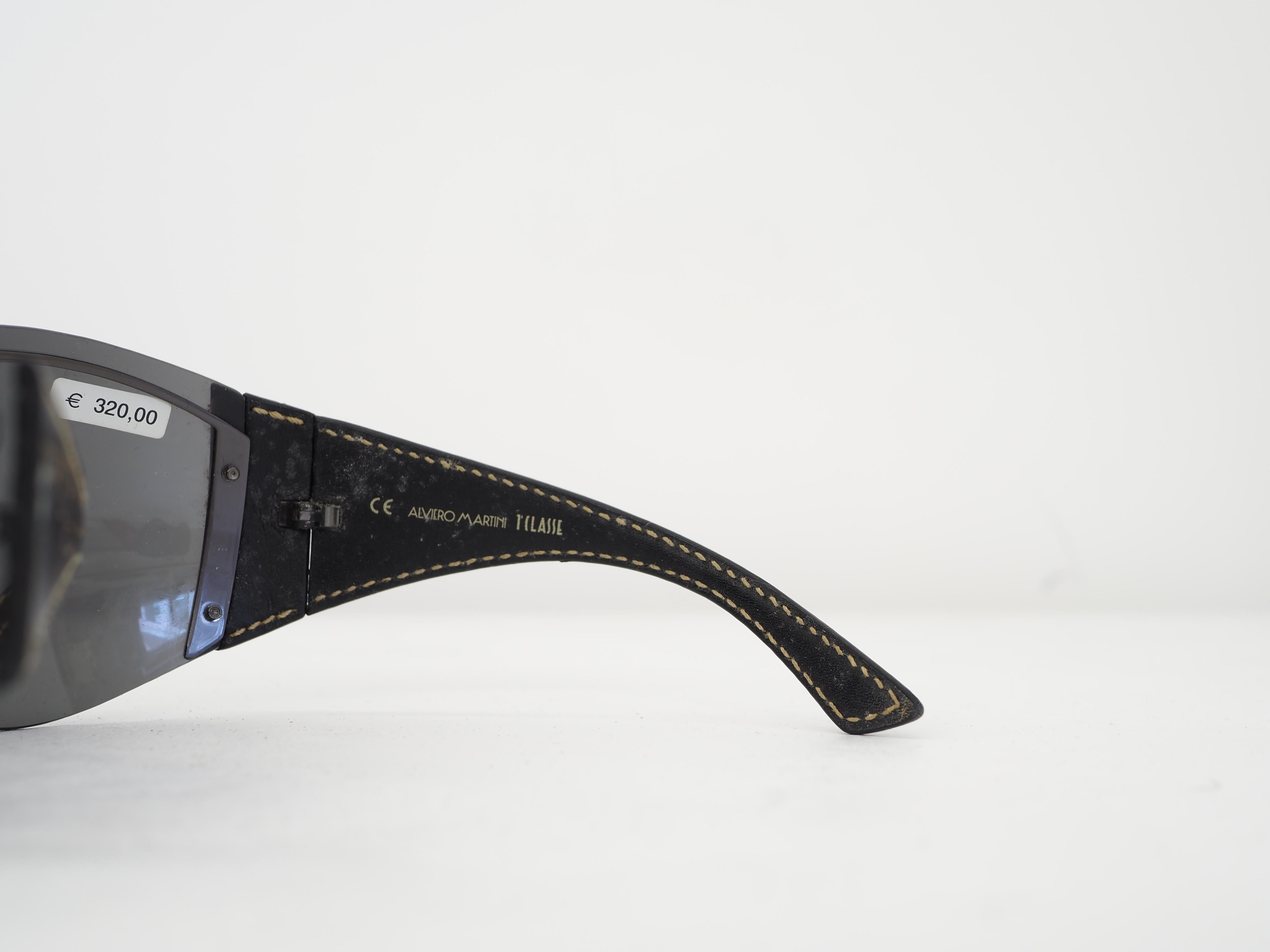 Women's or Men's Alviero Martini sunglasses For Sale