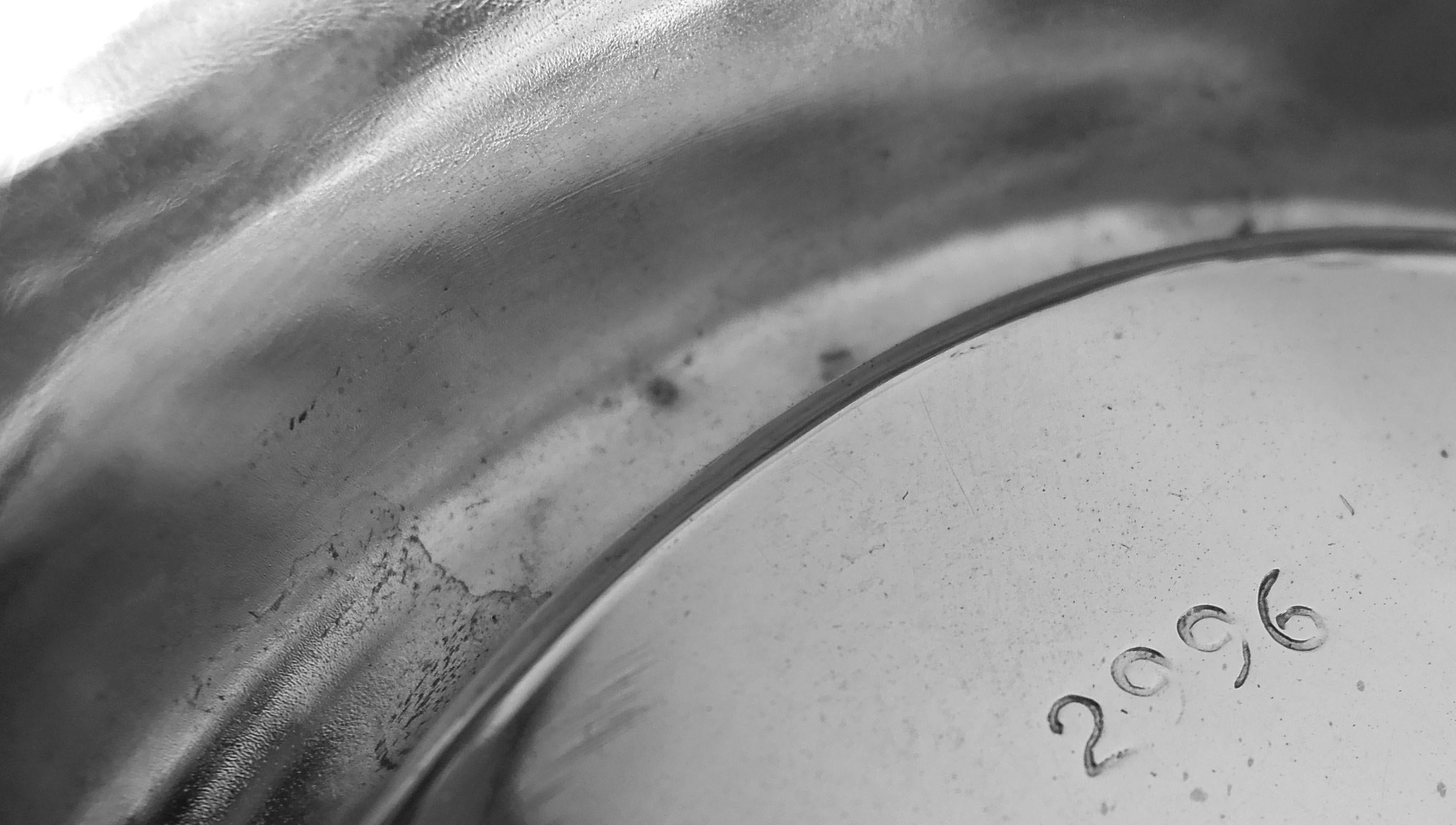 Alvin Japonesca Crisantemo de plata de ley Gravy Boat sobre soporte en venta 2