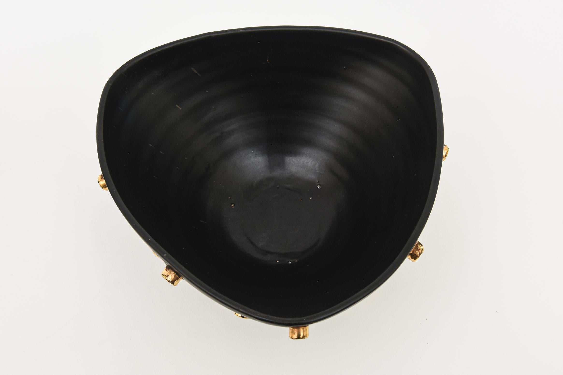 Vintage Alvino Bagni for Bitossi Black Ceramic Bowl and Vase with Gold Studs  For Sale 2