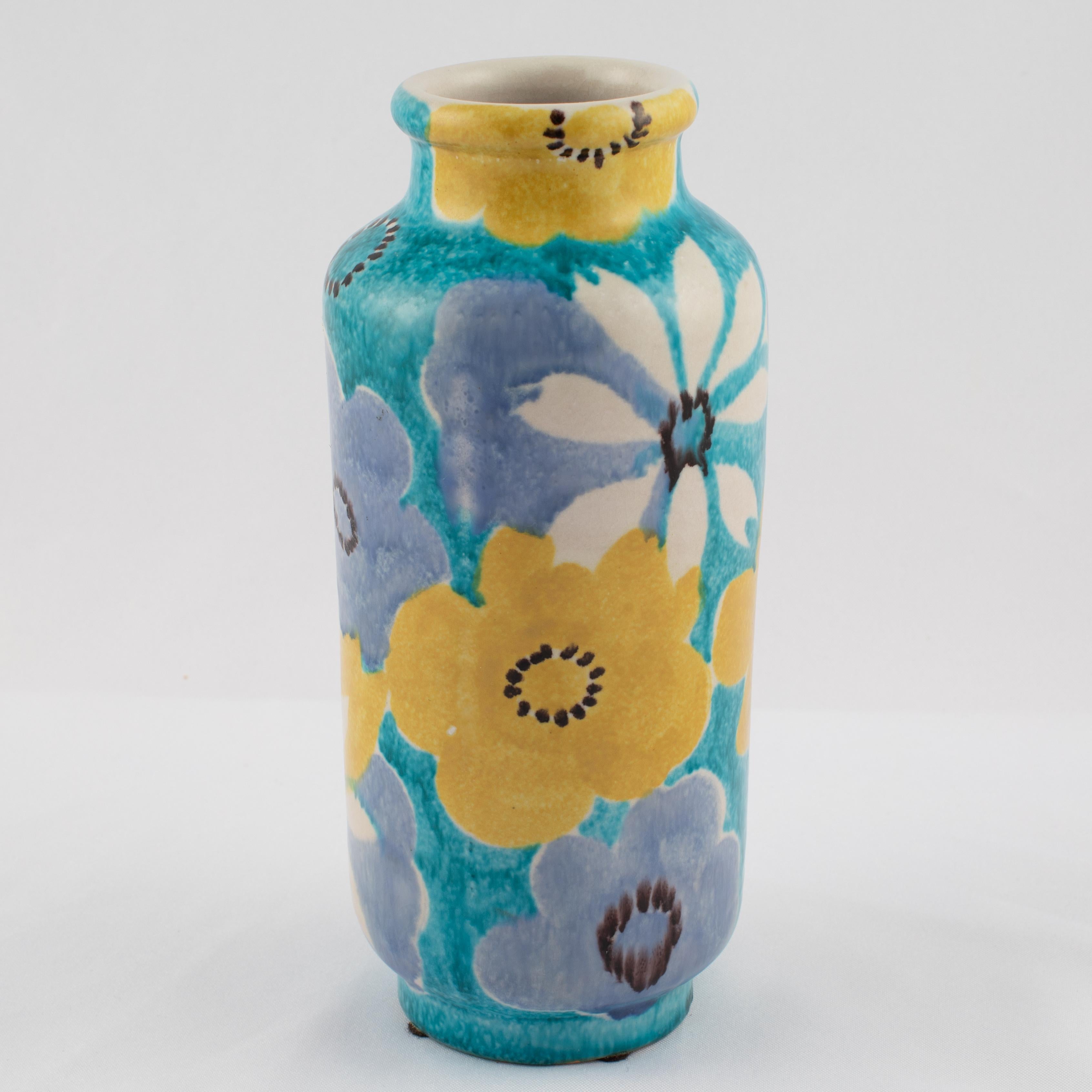 Italian Alvino Bagni for Raymor Aqua Vase with Flowers, circa 1960s For Sale