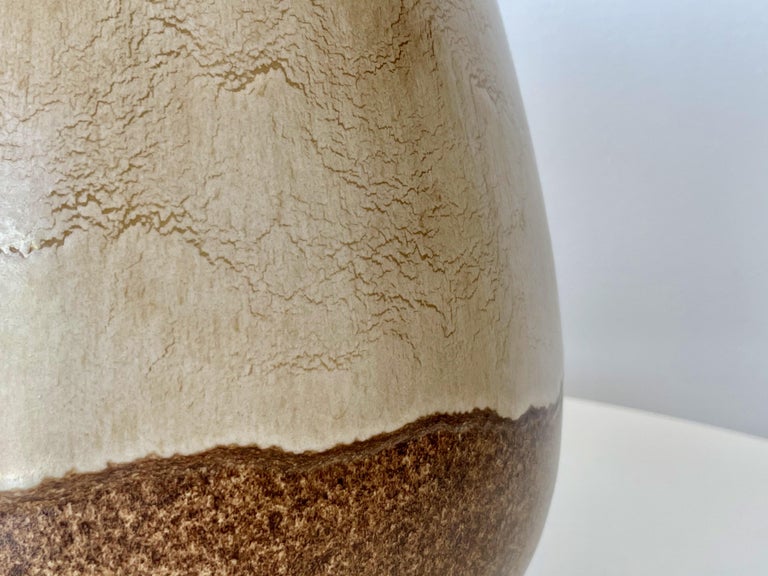Alvino Bagni for Raymor Earth Tone Ceramic Vase For Sale 3
