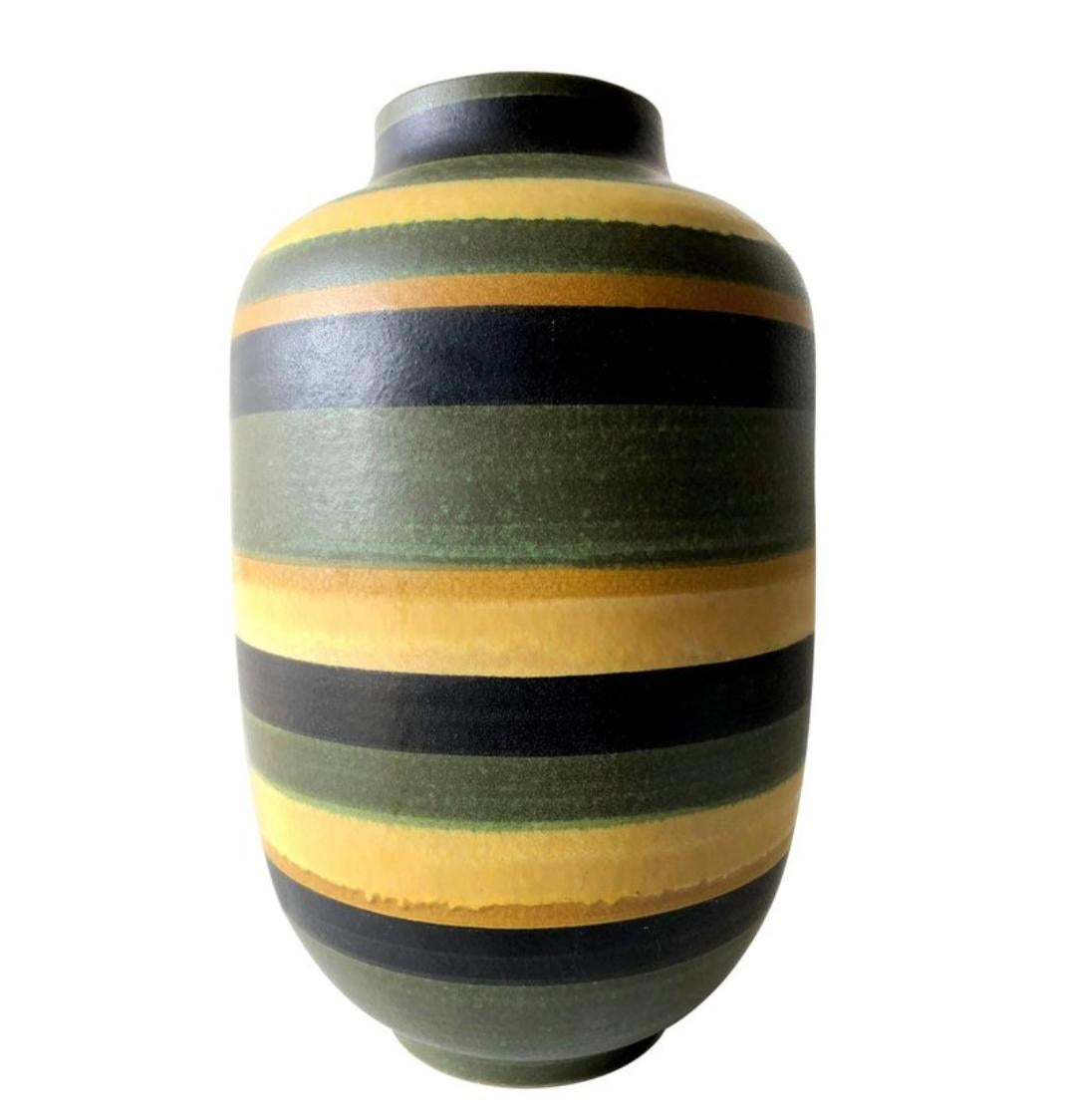 Alvino Bagni Monumental Italian Modernist Floor Vase In Good Condition In Palm Springs, CA