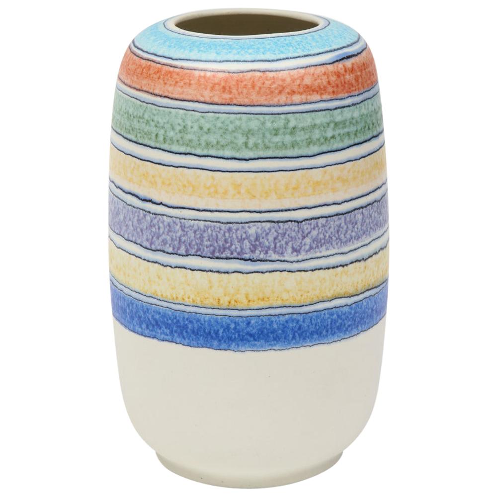 Mid-Century Modern Vase Alvino Bagni pour Raymor, rayures en céramique, bleu, jaune, blanc, signé en vente