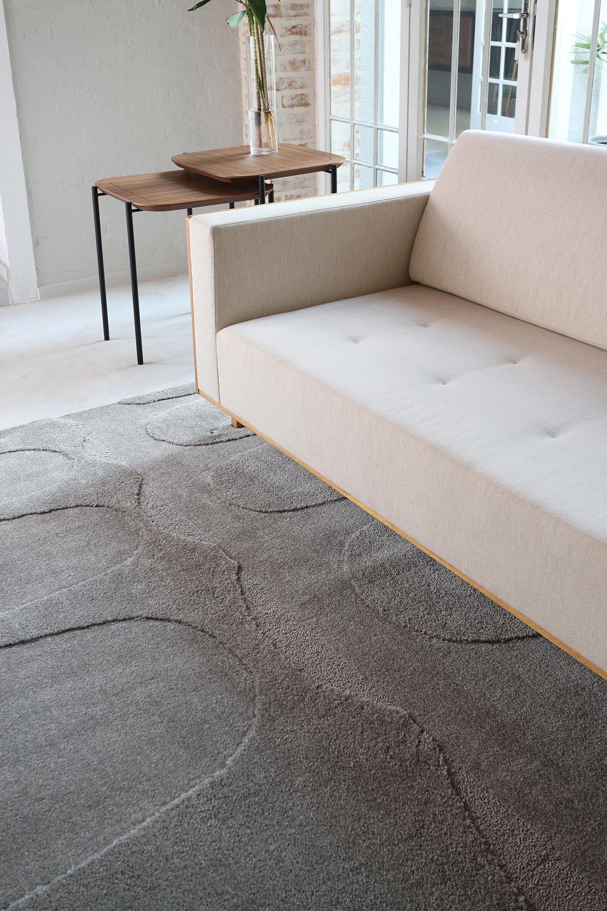 „Alvorada“-Teppich, inspiriert von Oscar Niemeyer (Acryl) im Angebot