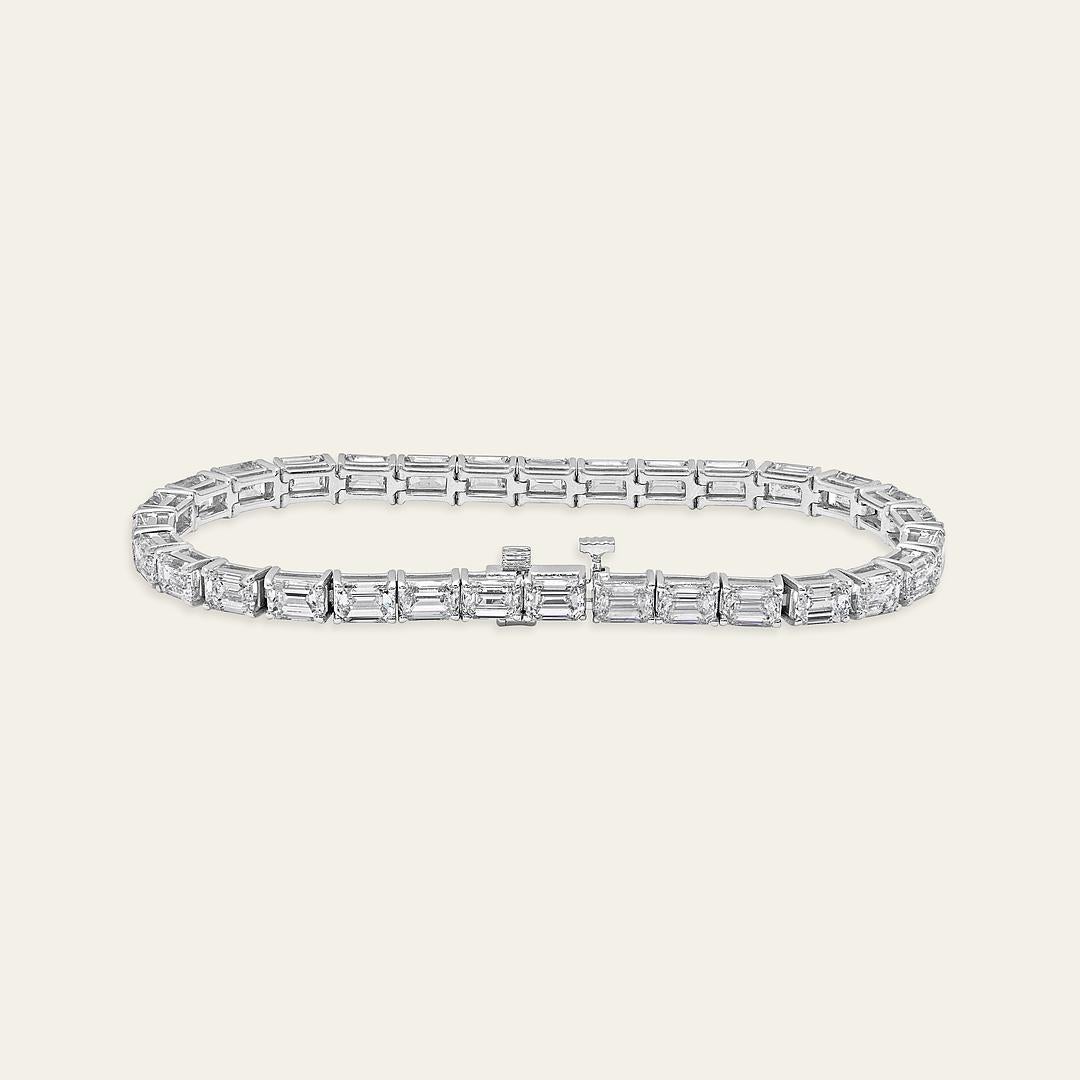 Contemporaneo Bracciale Alya con diamanti taglio smeraldo da 13 carati in vendita