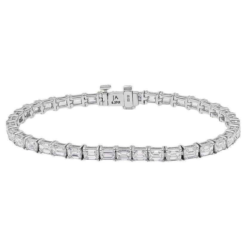 Bracciale Tennis Alya con diamanti taglio smeraldo da 8 carati in vendita