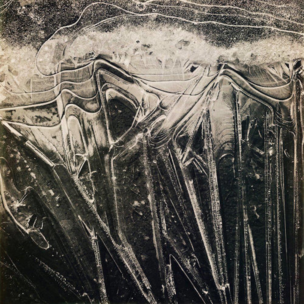 Abstract Photograph Alyson Belcher - Portales de glace n° 4396 / photographie de nature en noir et blanc