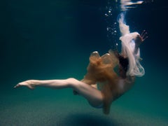 Alyssa Fortin Photographie sous-marine Femme Figurative Danseuse Nature Eau Natation