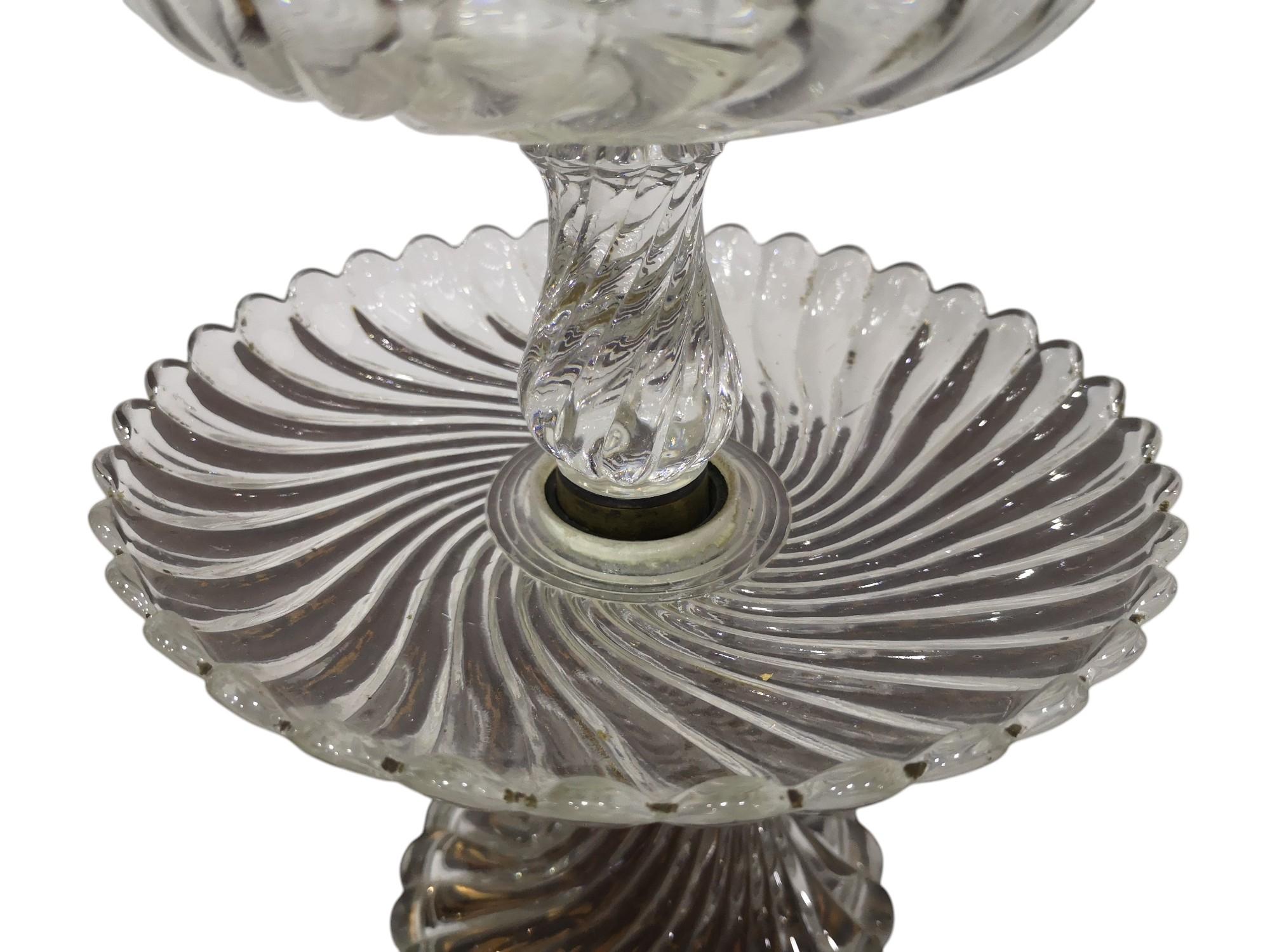 1920er Baccarat-Kristall-Säule (French) im Angebot