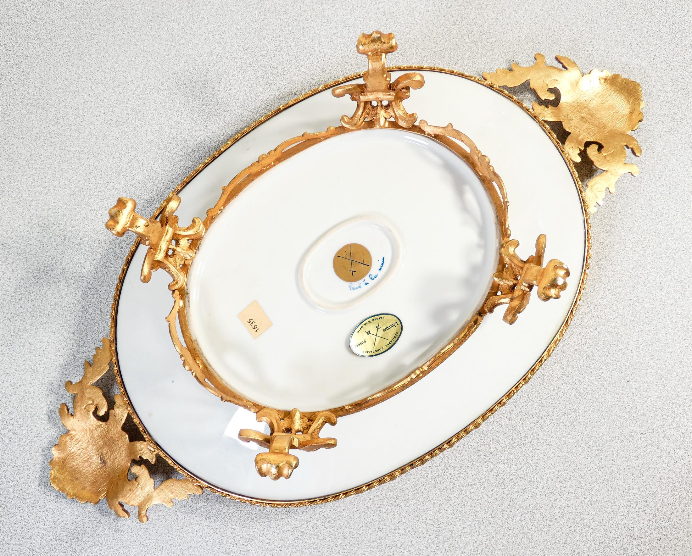 Alzata in porcellana di LIMOGES con dipinto firmato da C. LORIS 1