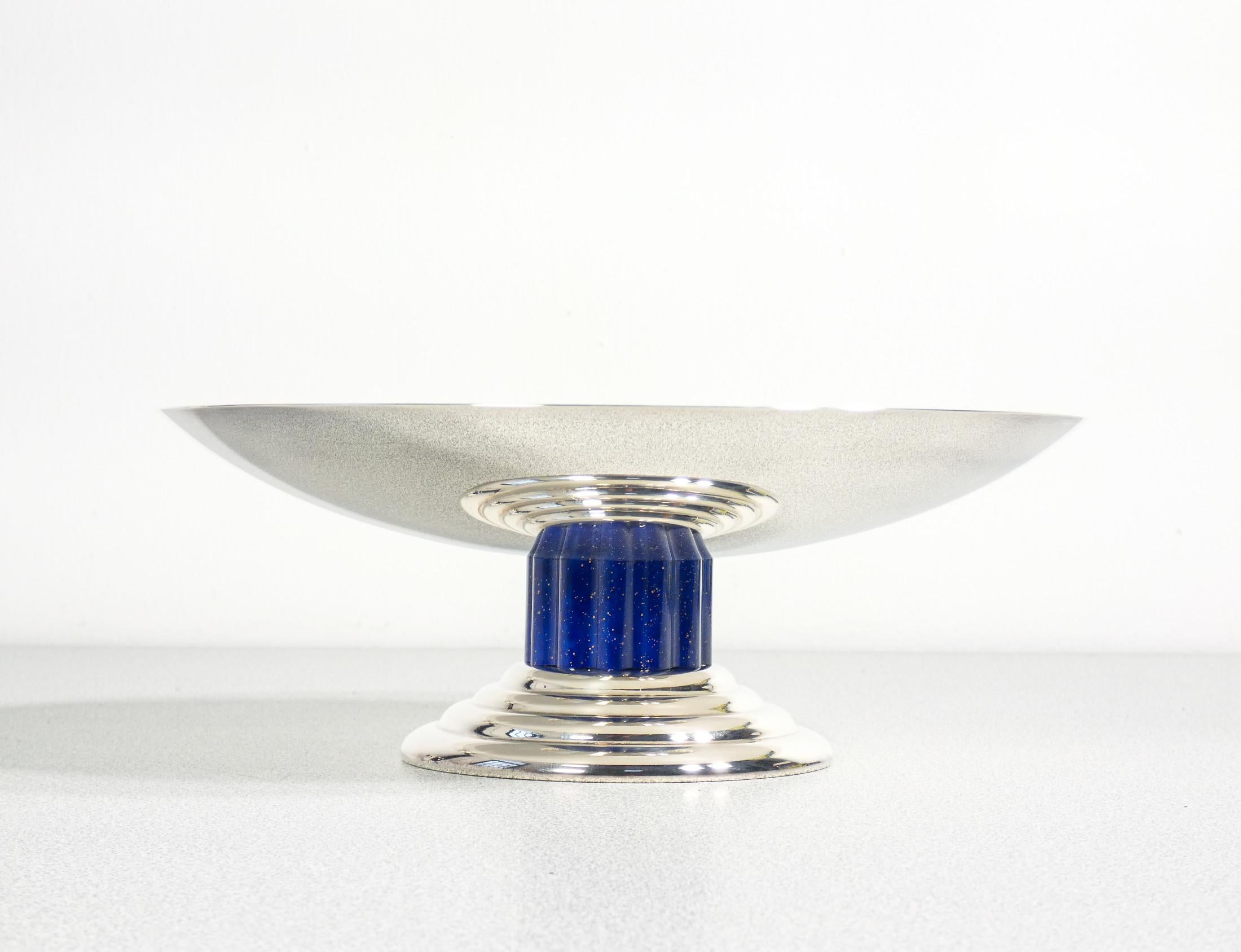 Setzstufe aus Silberblech im Art Deco-Stil, von PUIFORCAT Emile, mit lackiertem Sockel (Art déco) im Angebot