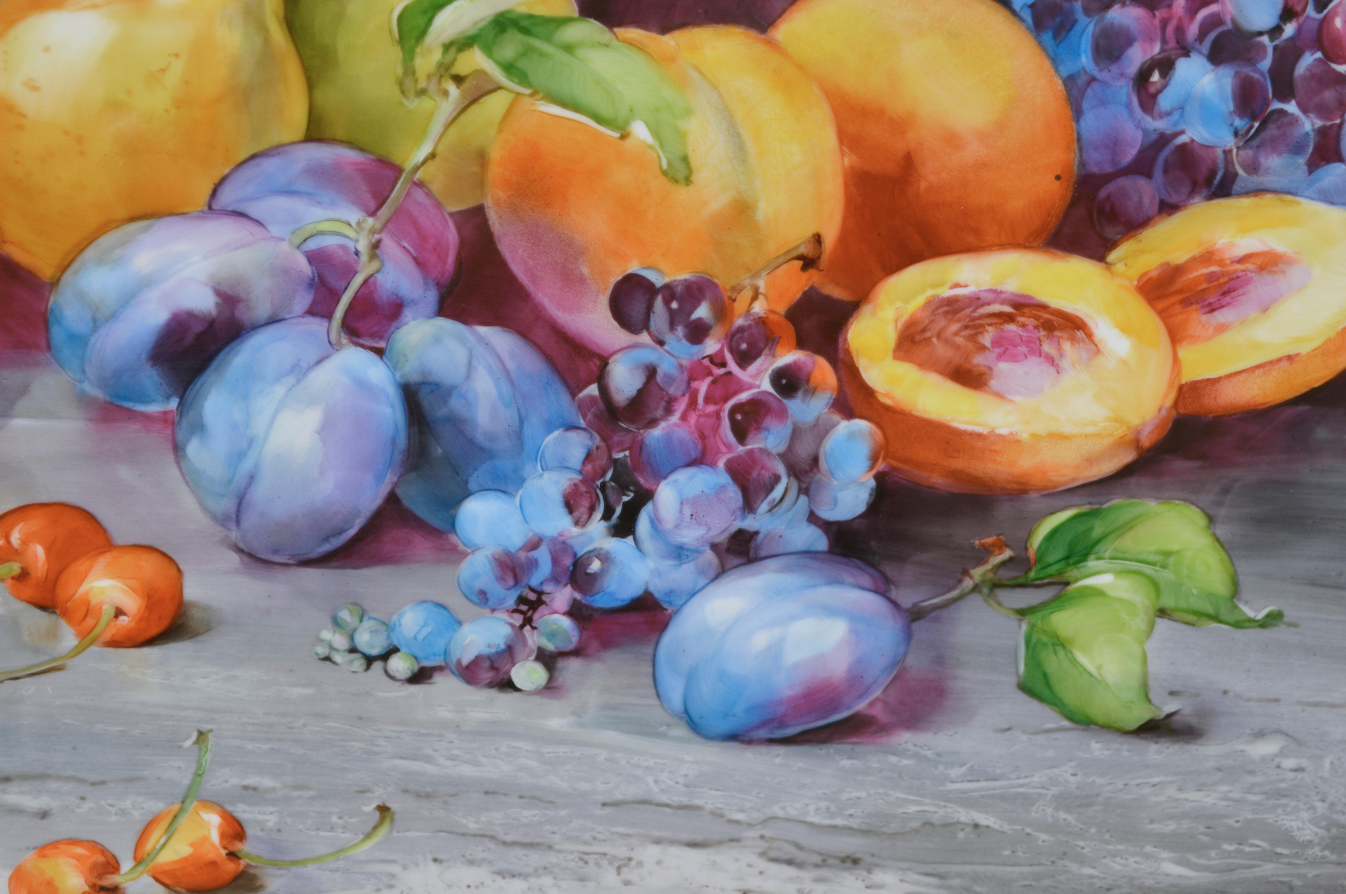 Cosecha abundante - Bodegón de frutas de verano - Painting Realista de Alzora Zaremba