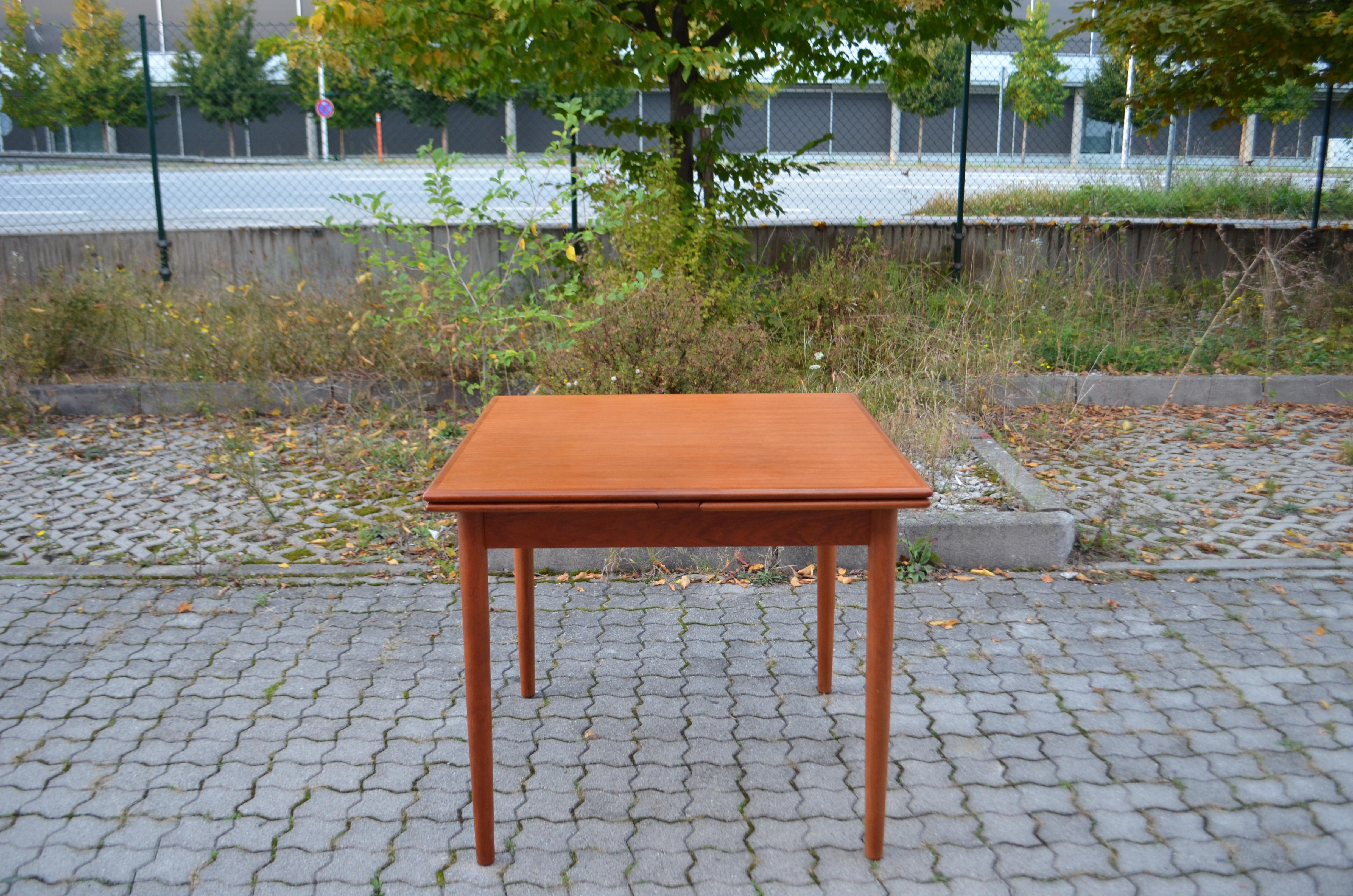AM Ansager Mobler Danish Teak Dining Table Square extendable For Sale 9