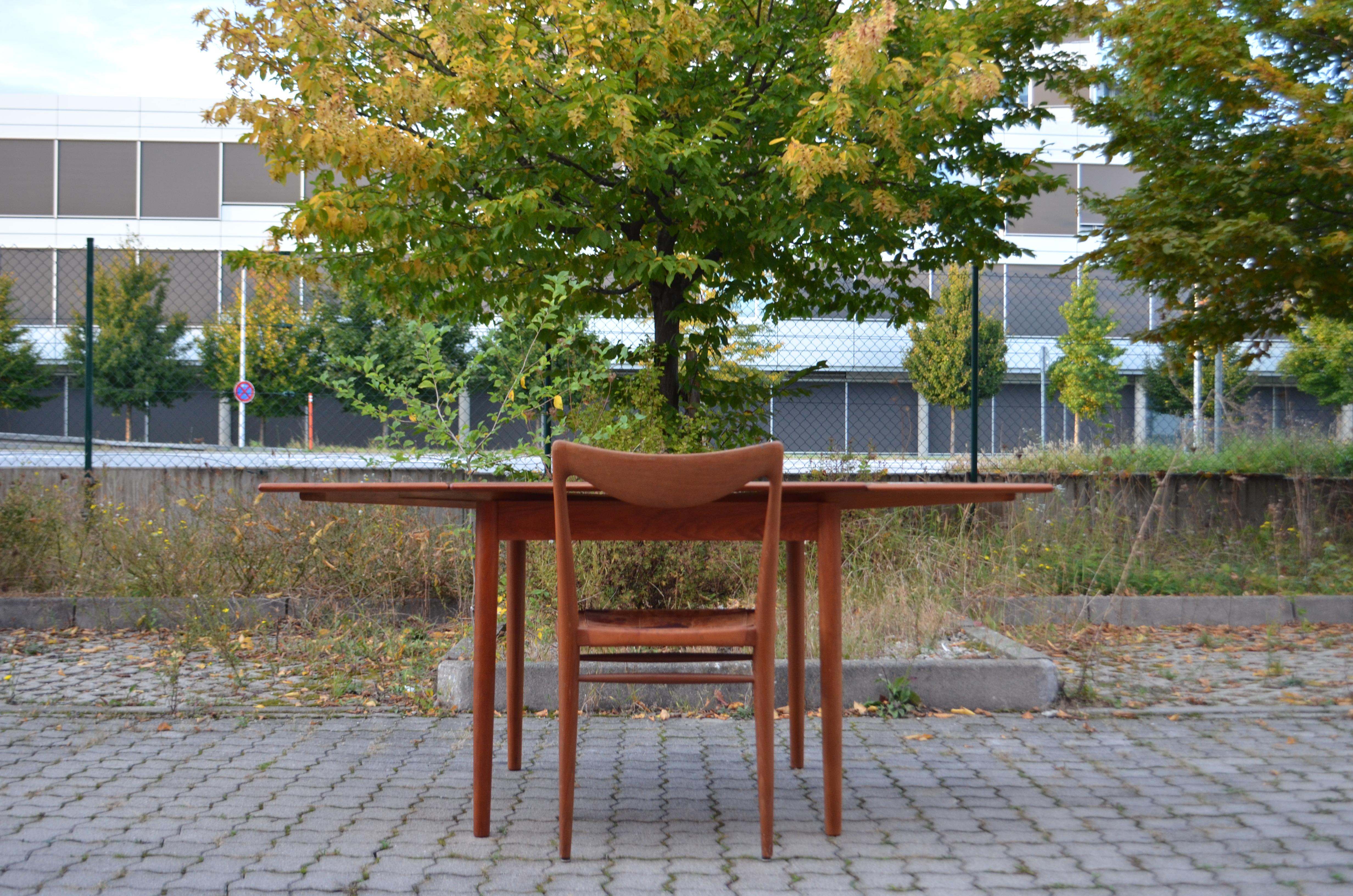 AM Ansager Mobler Danish Teak Dining Table Square extendable For Sale 11