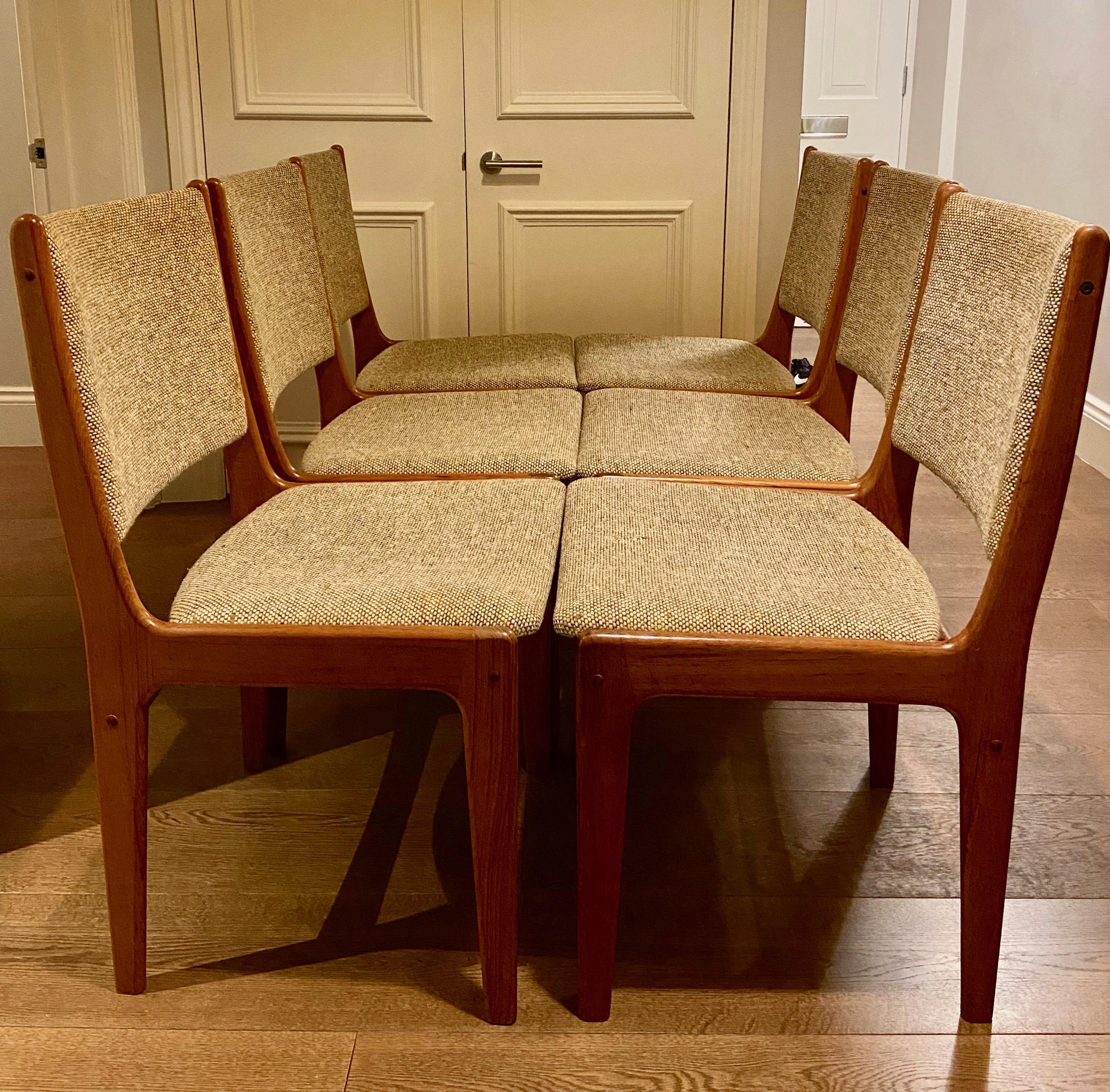 Am Møbler Denmark Set of Six Chairs, Teak and Tweed, from the 70s' 5