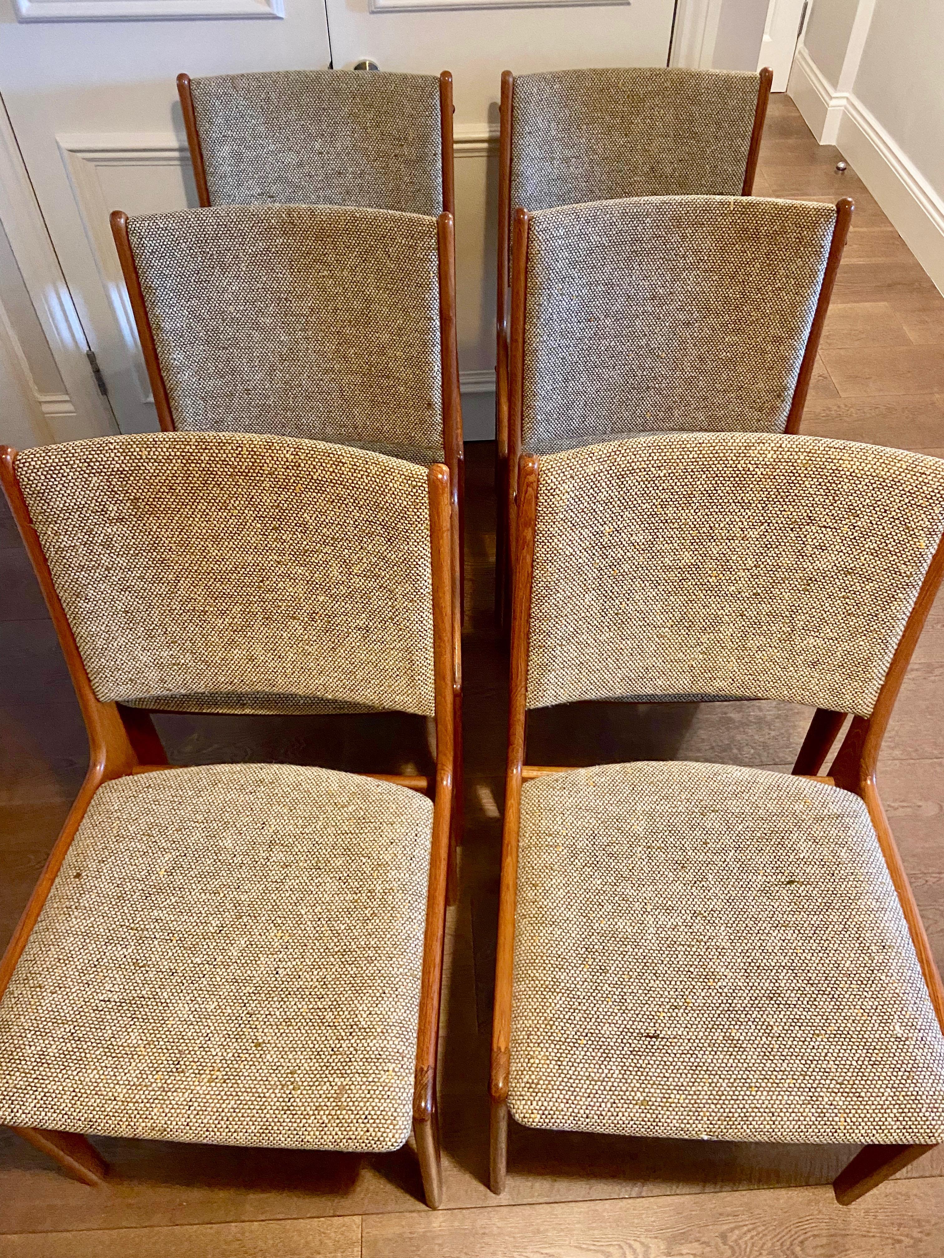 Am Møbler Denmark Set of Six Chairs, Teak and Tweed, from the 70s' In Good Condition In London, GB