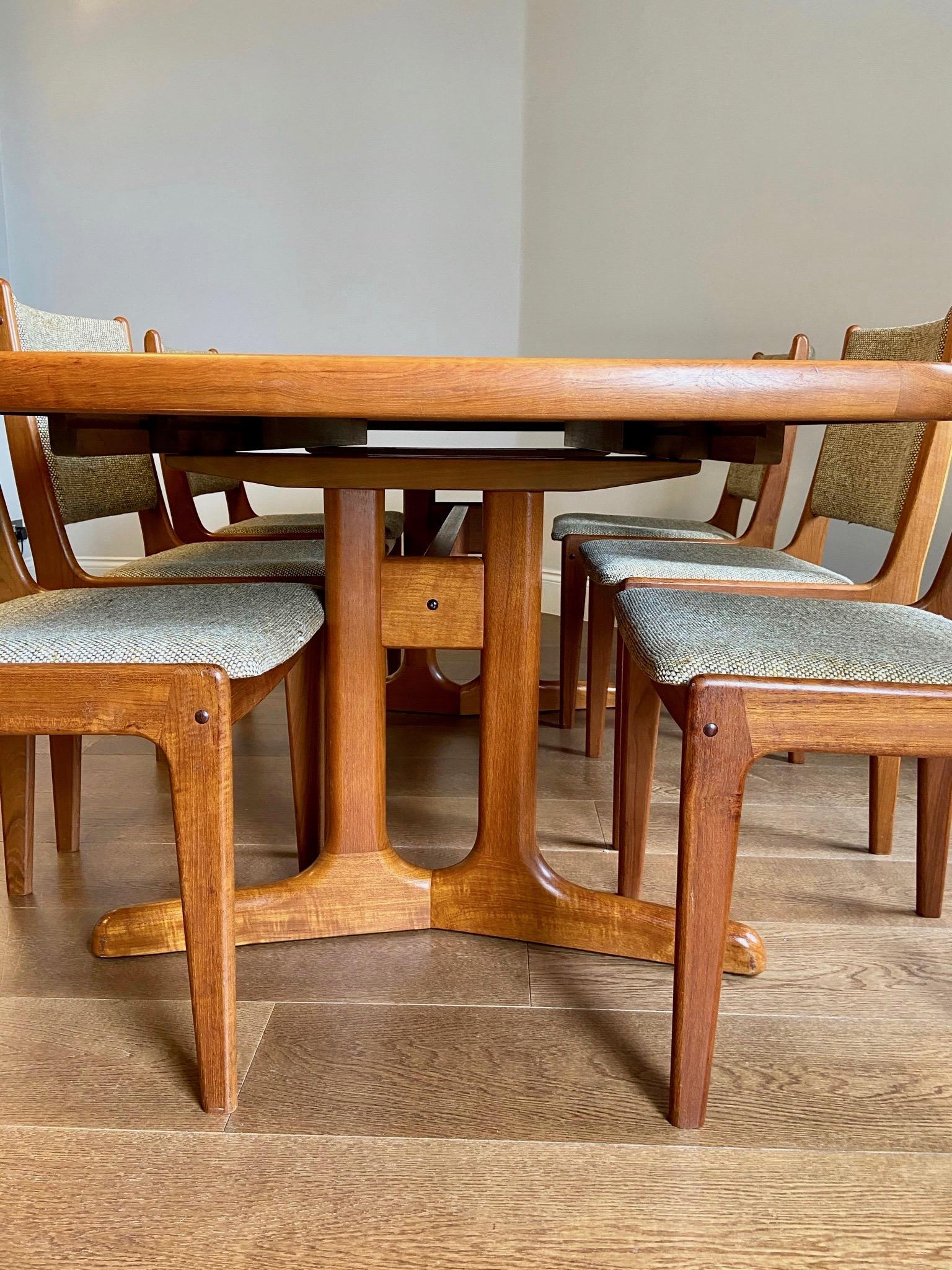 Danish 20th Century AM Møbler Denmark Teak Dining Set from 1970s', Stamped 'Am Denmark' For Sale