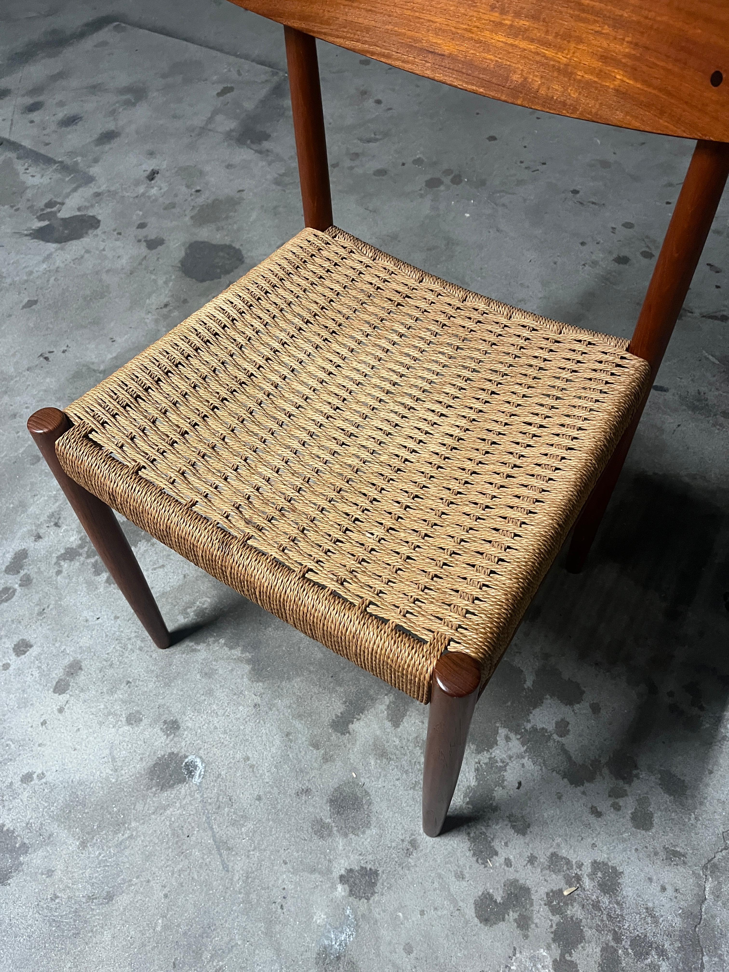 a.M. Møbler Pair of Teak and Paper Cord Side Chairs 'Model 501' 1960s In Excellent Condition In Brooklyn, NY