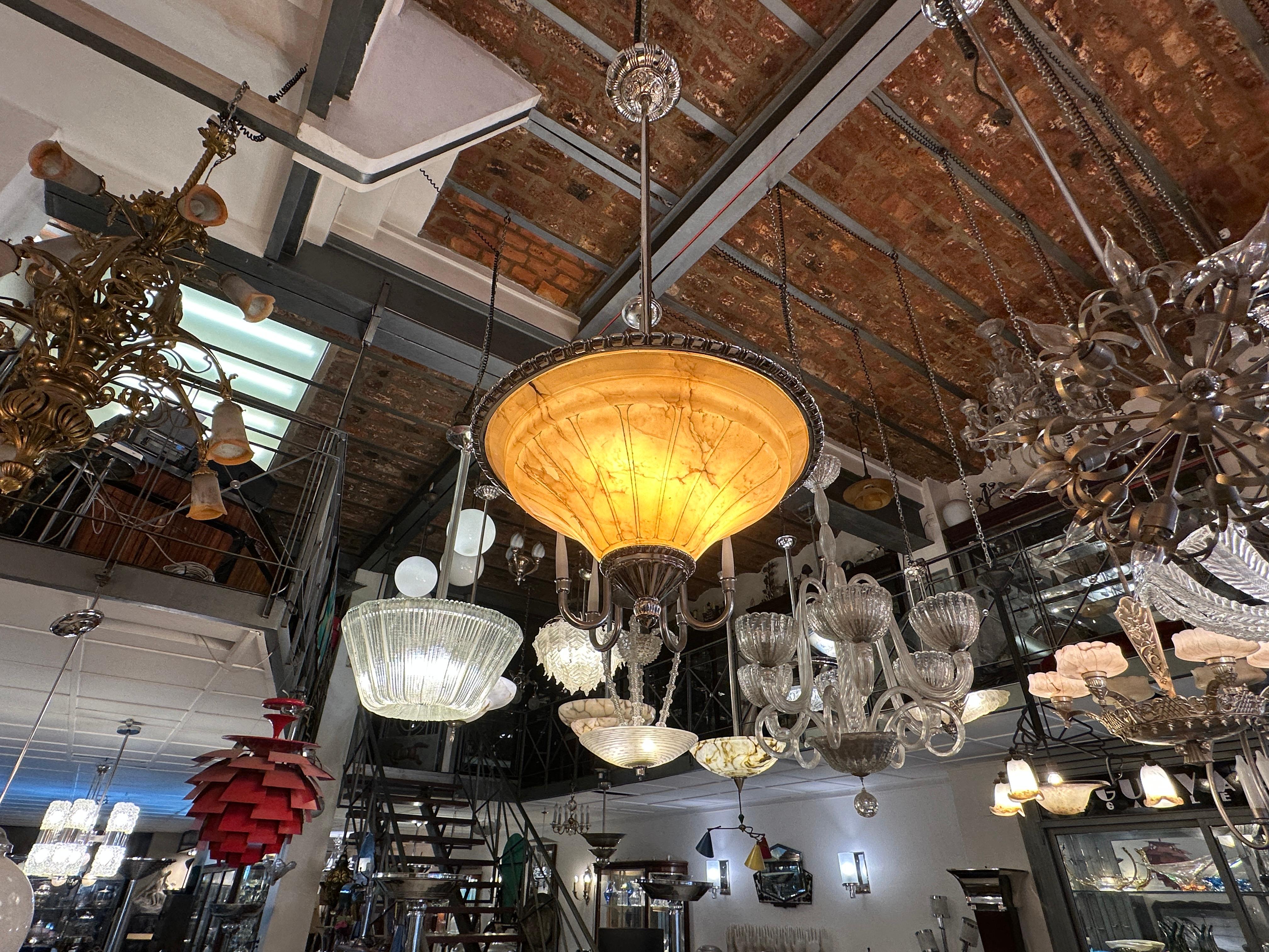 Amaizing Chandelier in Alabaster and silver plated bronze, Art Deco Style, 1920 For Sale 8