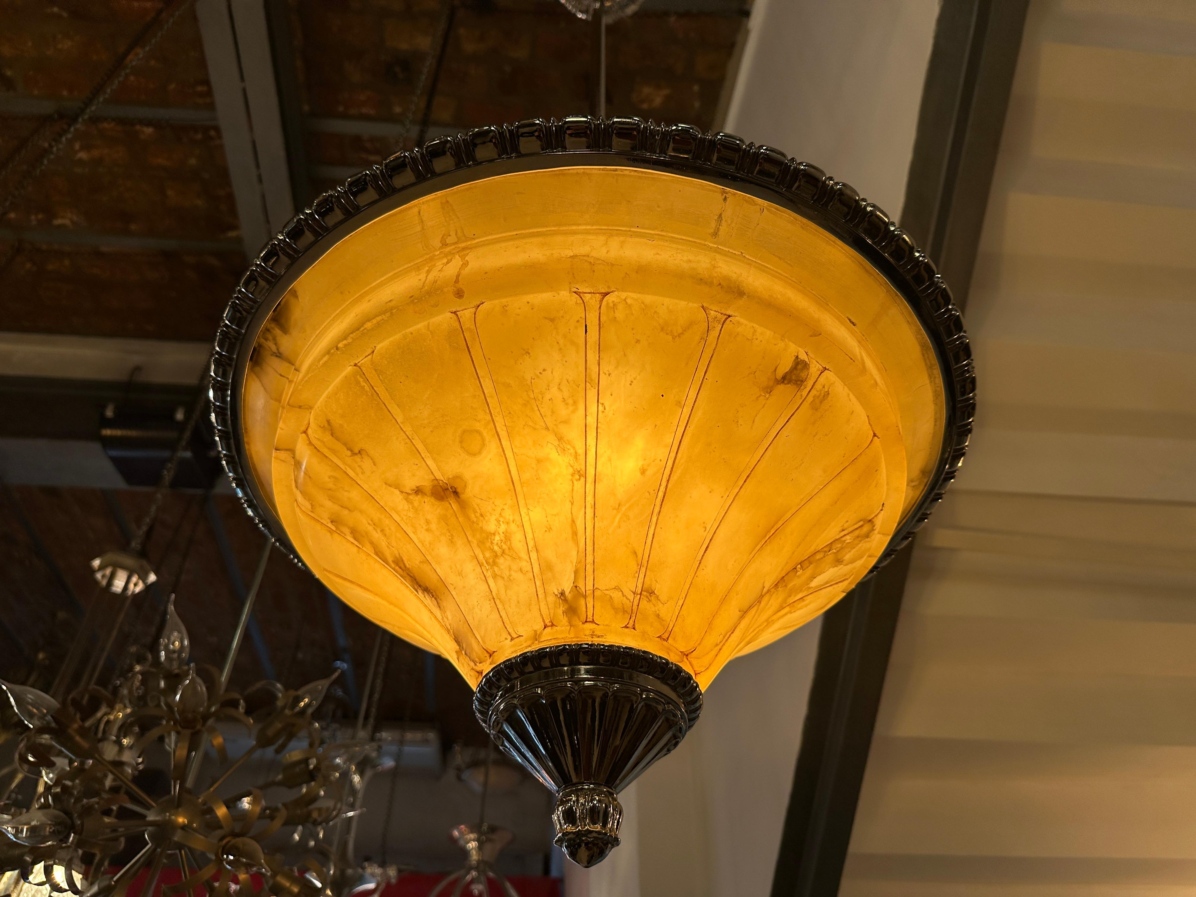 French Amaizing Chandelier in Alabaster and silver plated bronze, Art Deco Style, 1920 For Sale