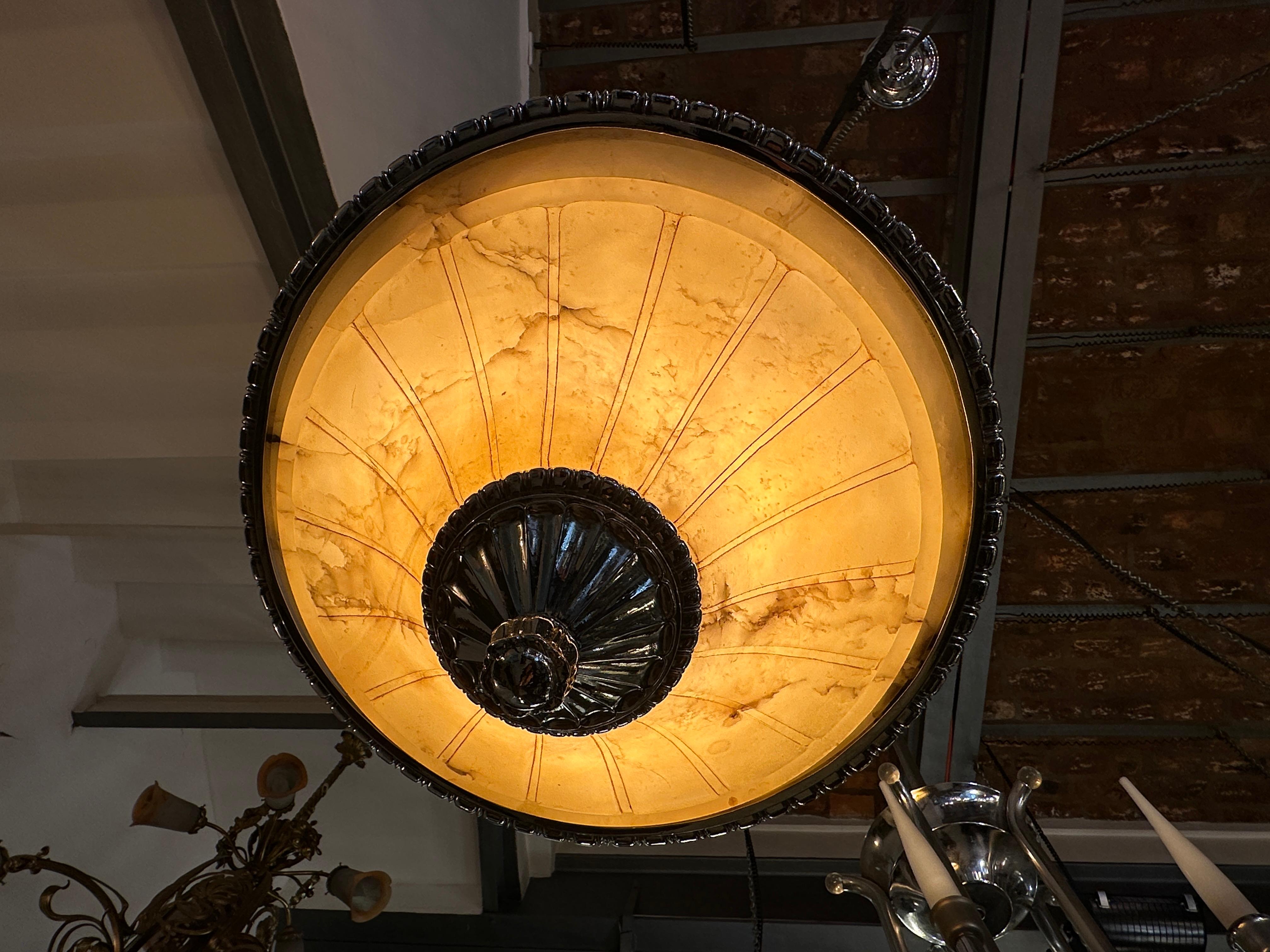 Amaizing Chandelier in Alabaster and silver plated bronze, Art Deco Style, 1920 For Sale 2