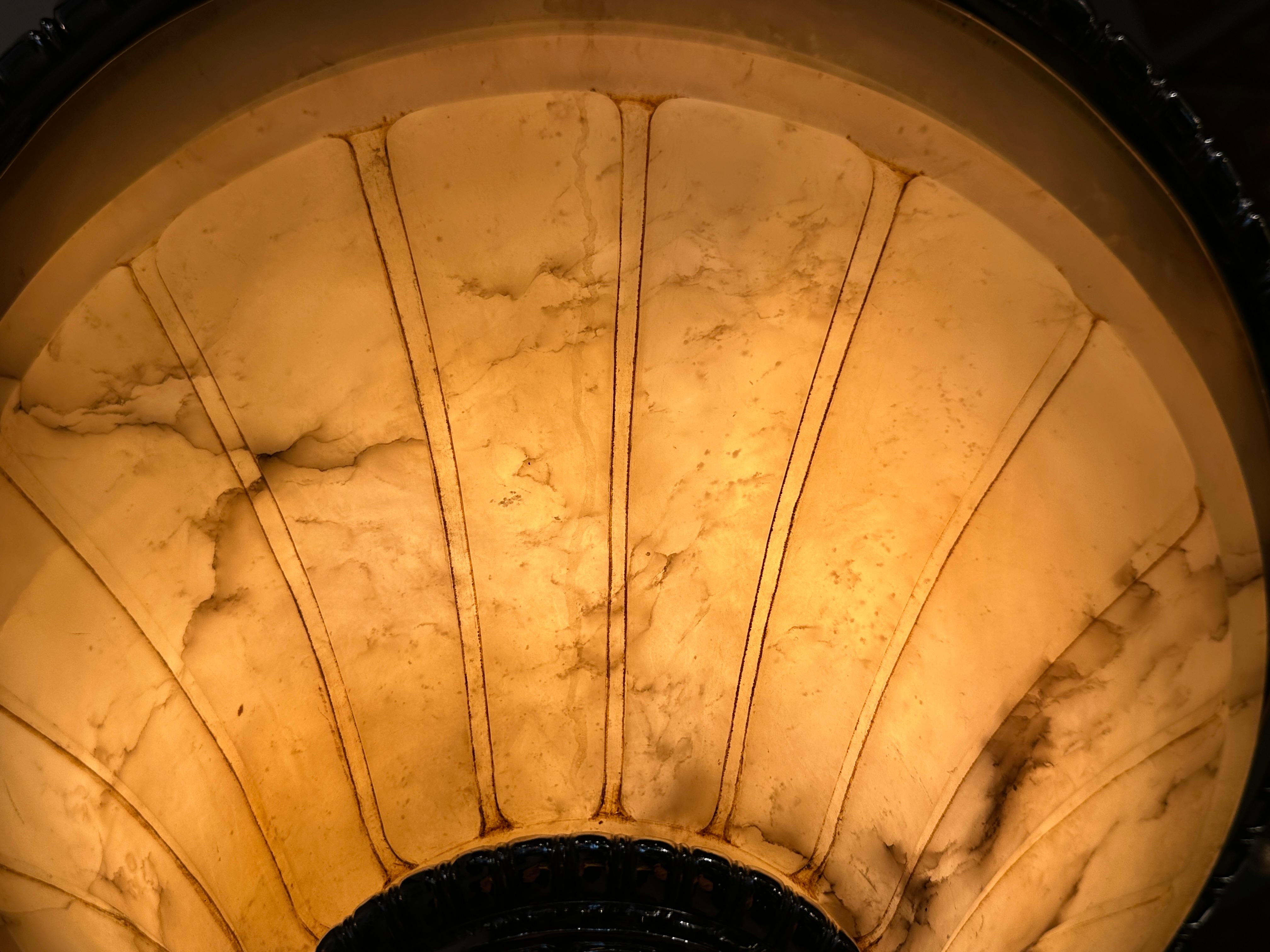 Amaizing Chandelier in Alabaster and silver plated bronze, Art Deco Style, 1920 For Sale 5