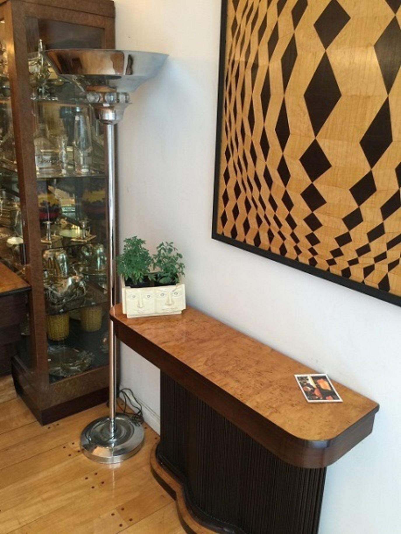 Français Bal optique amaisant en marqueterie, 1950, France, Matériau : Bois en vente