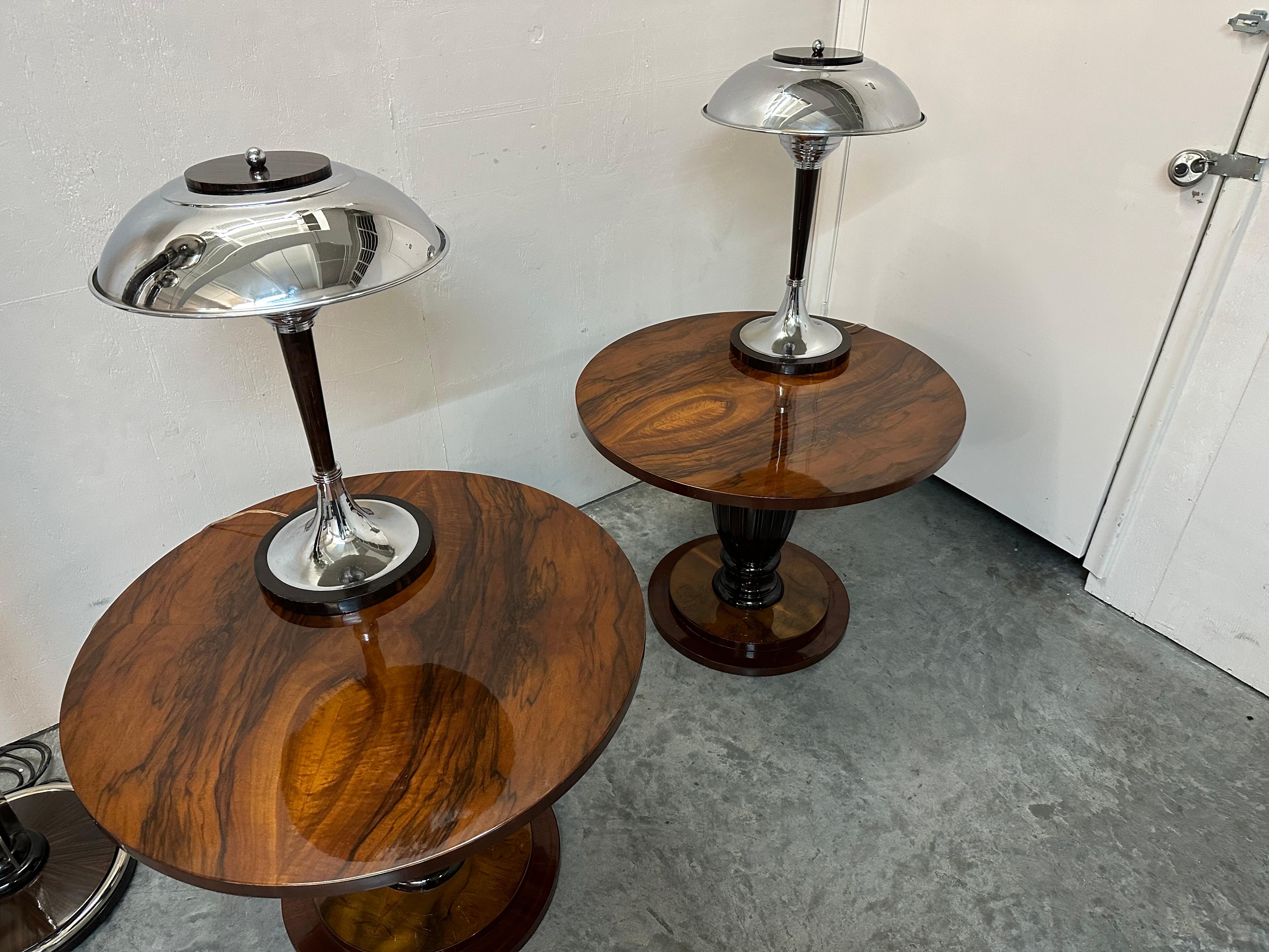 Bois Paire impressionnante de tables en bois Art Déco, France, 1930 en vente