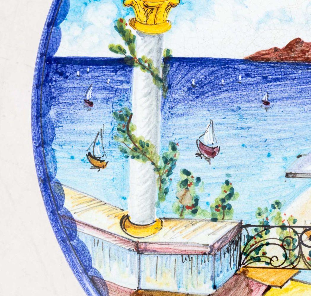 Mesa auxiliar con tapa de piedra de lava y paisaje de Amalfi Pintado en venta