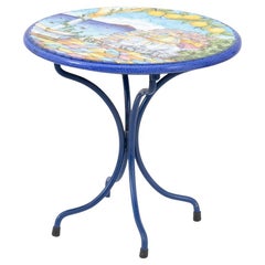 Mesa auxiliar con tapa de piedra de lava y paisaje de Amalfi