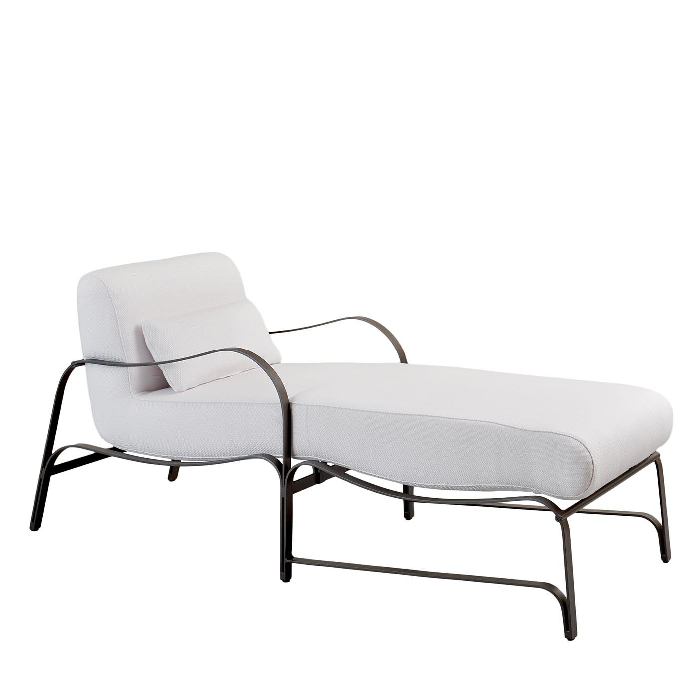 Chaise Longue de exterior Amalfi blanca y gris de Studio 63 en acero inoxidable en Nuevo estado para la venta en Milan, IT