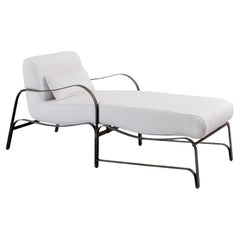 Amalfi Weiße und graue Chaiselongue für den Außenbereich von Studio 63 aus rostfreiem Stahl